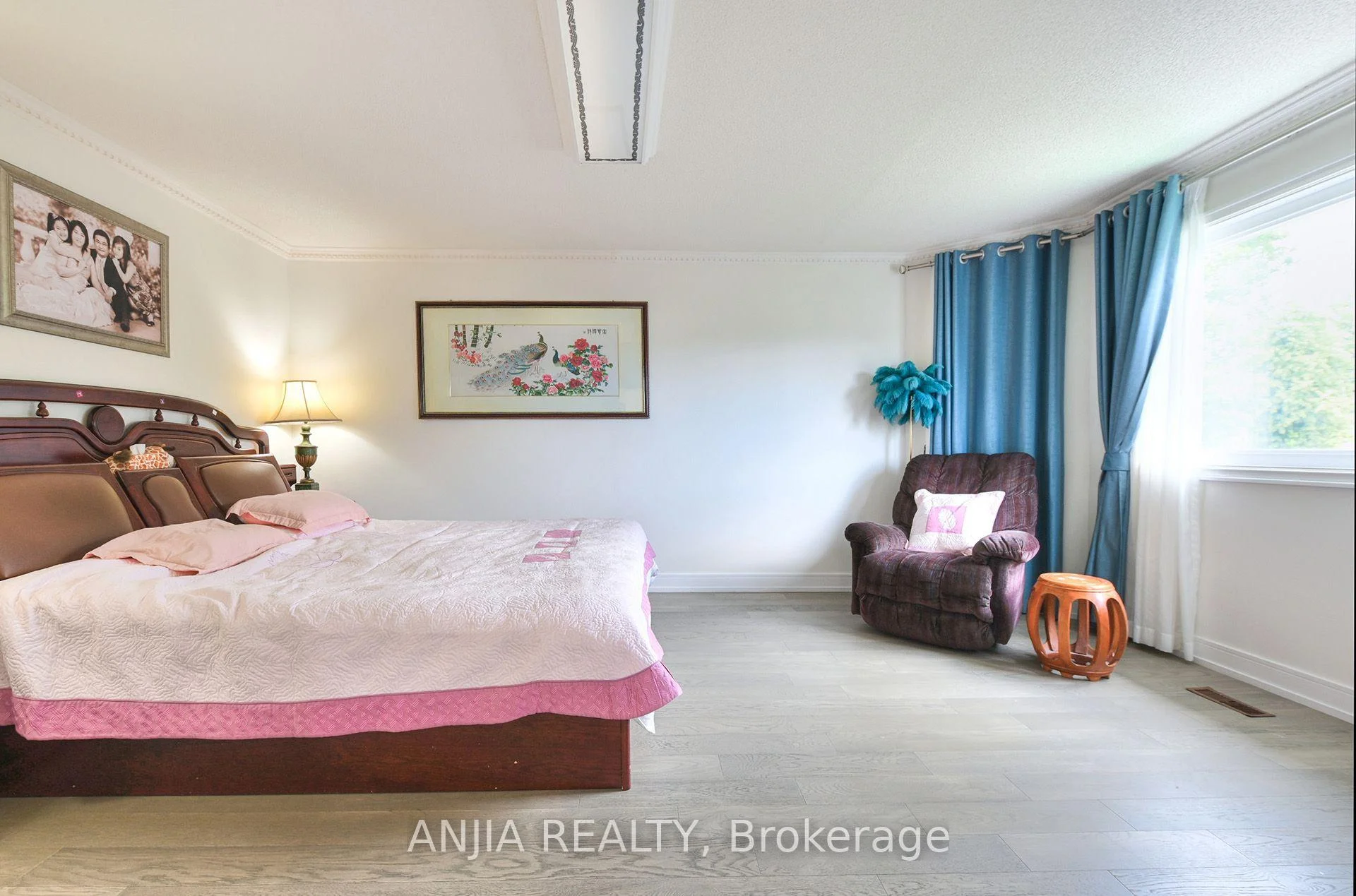 Photo 35 of 127 Tomlinson Circle, Markham, Buttonville — HOMEH