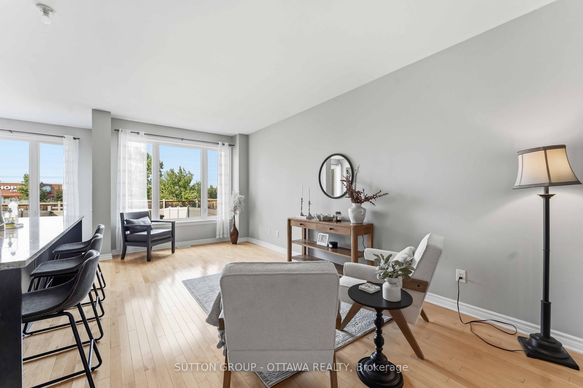 Photo 18 of 136 Mattingly Way, Ottawa, Riverside South/Gloucester Glen — HOMEH