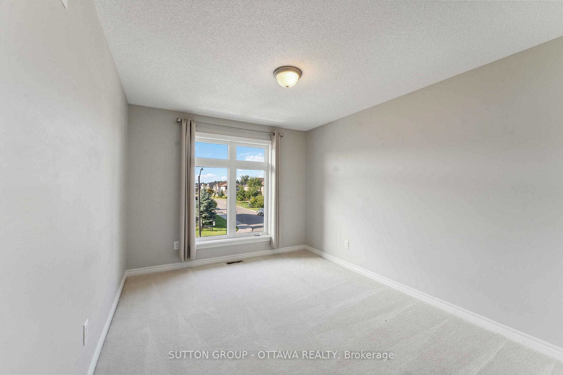 Photo 34 of 136 Mattingly Way, Ottawa, Riverside South/Gloucester Glen — HOMEH