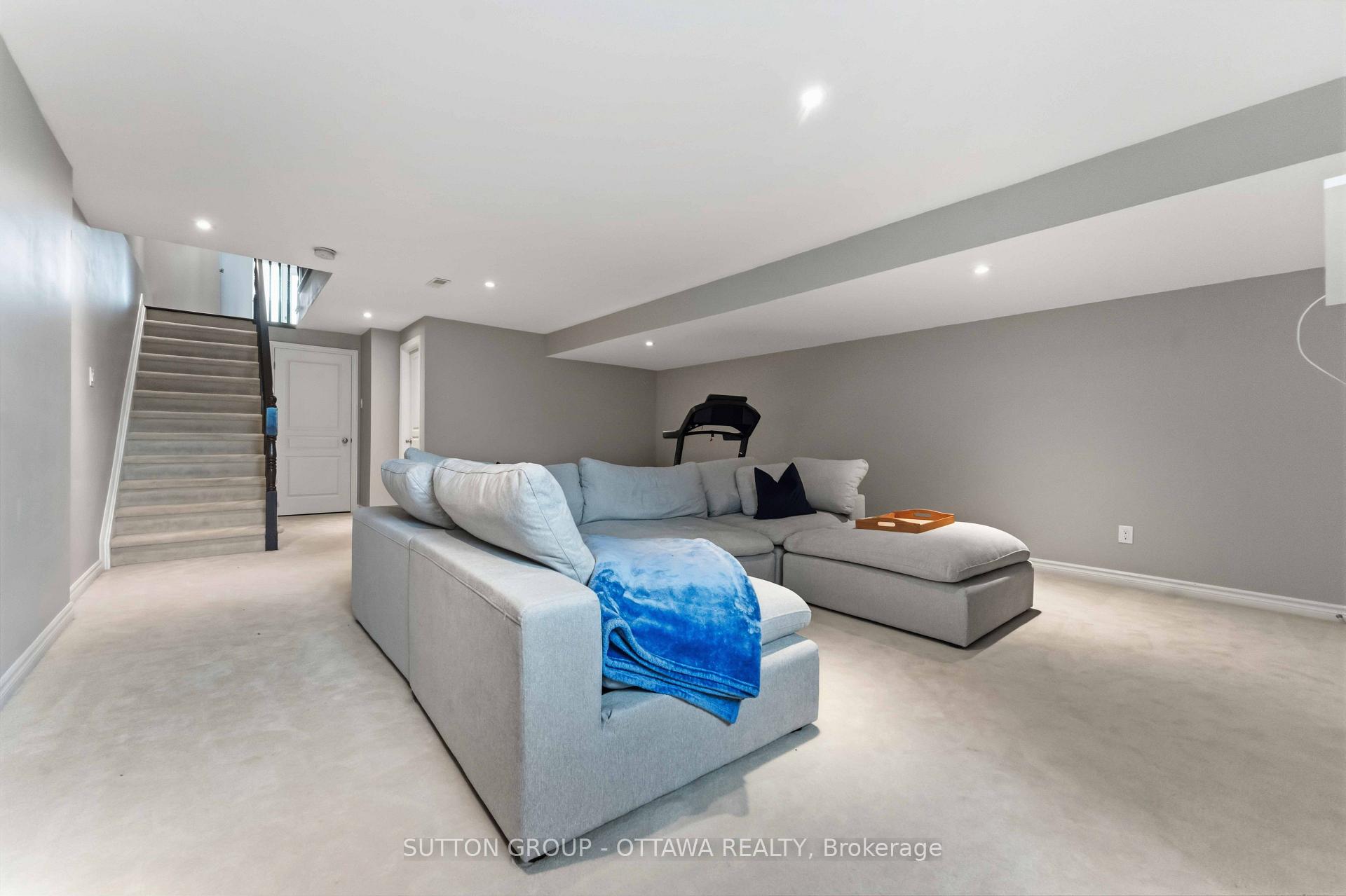 Photo 39 of 136 Mattingly Way, Ottawa, Riverside South/Gloucester Glen — HOMEH