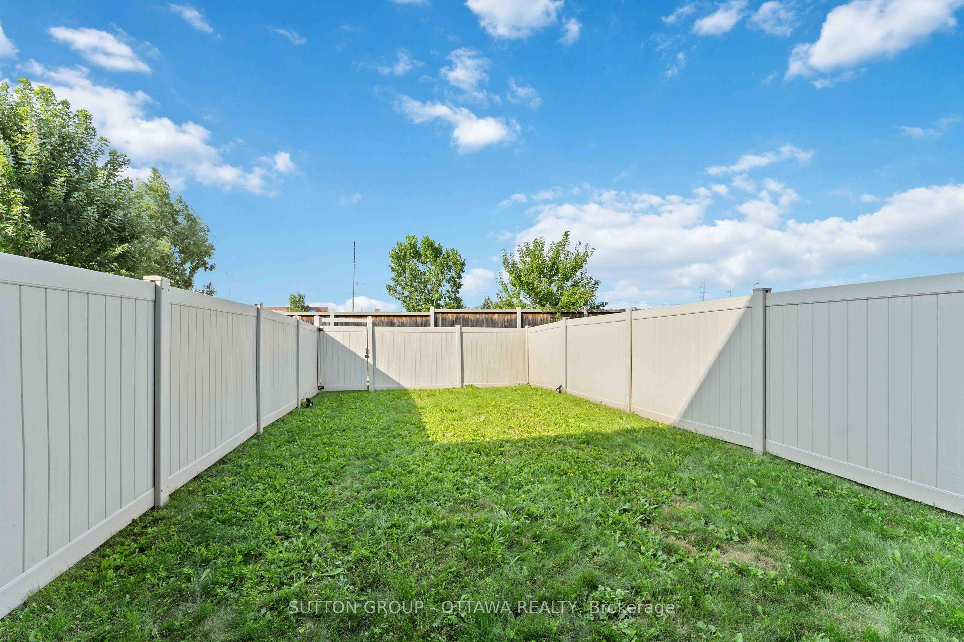 Photo 47 of 136 Mattingly Way, Ottawa, Riverside South/Gloucester Glen — HOMEH
