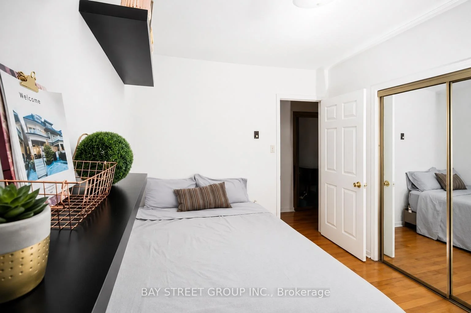 Photo 12 of 586 Huron Street, Toronto, The Annex — HOMEH