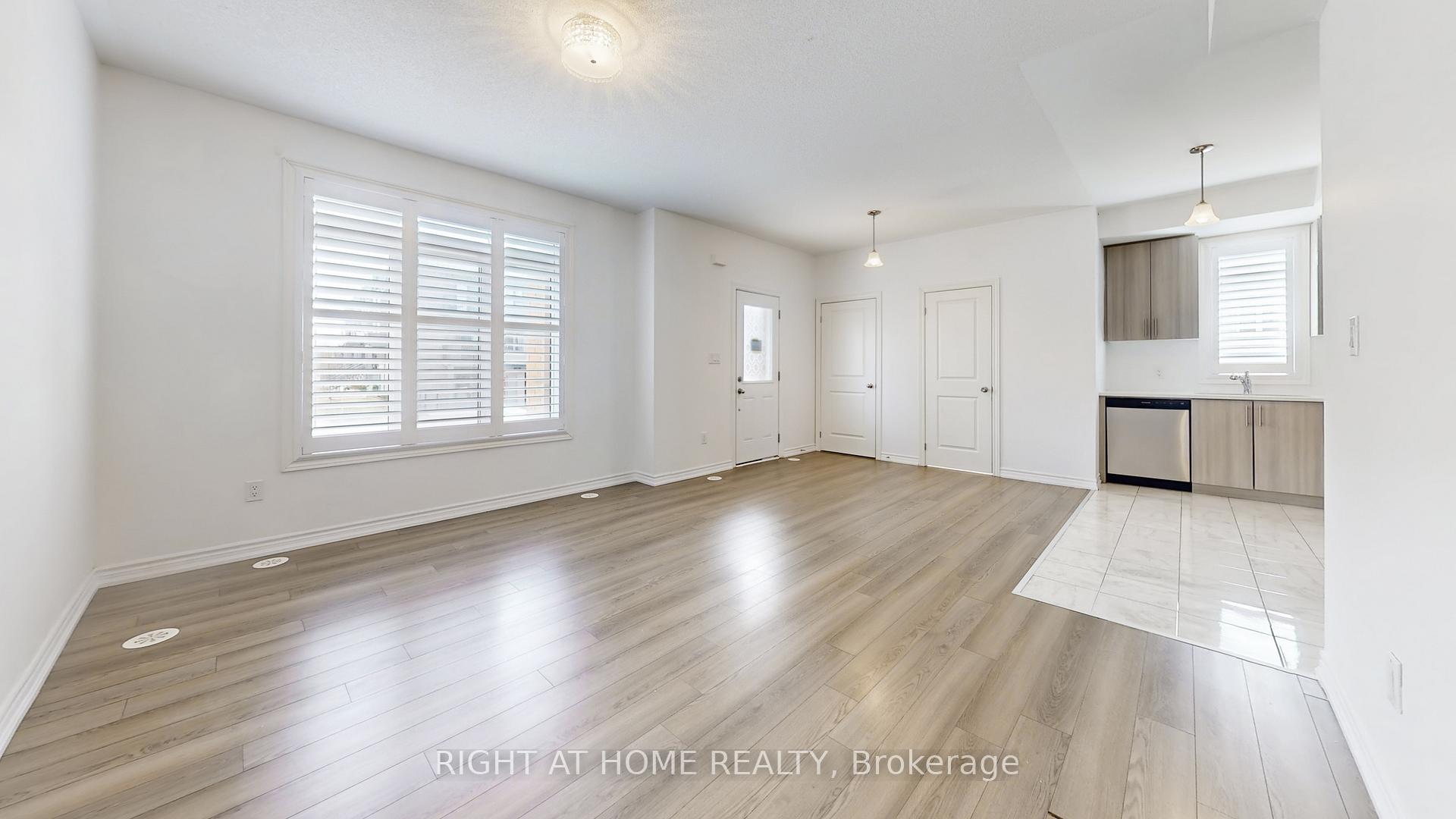 Photo 9 of Unit 16, 2710 William Jackson Drive E, Pickering, Duffin Heights — HOMEH