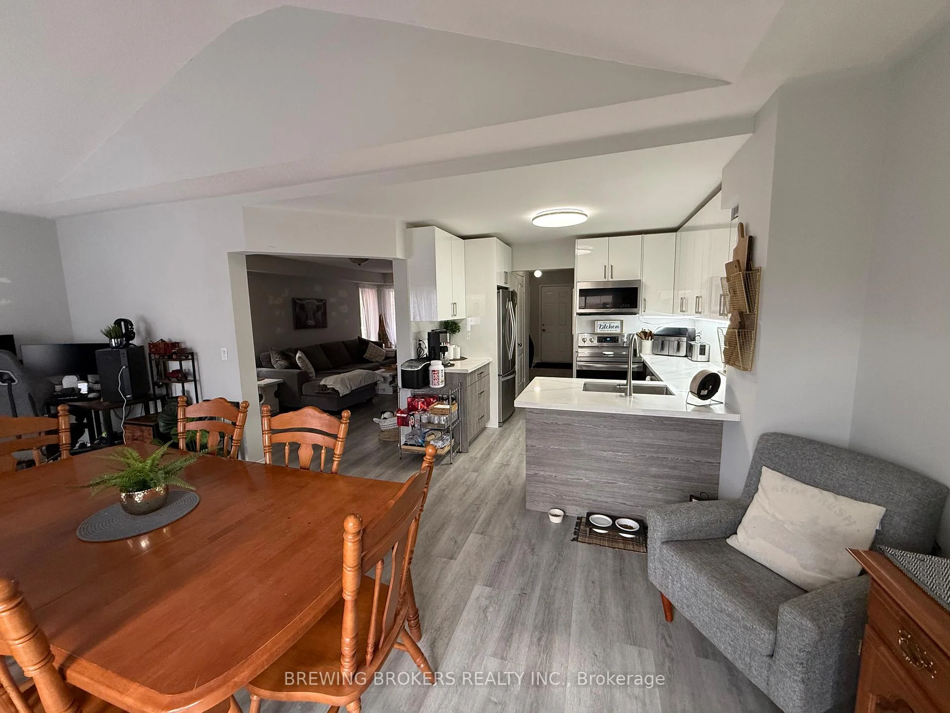 Photo 11 of 1151 Kell Street, Innisfil, Alcona — HOMEH