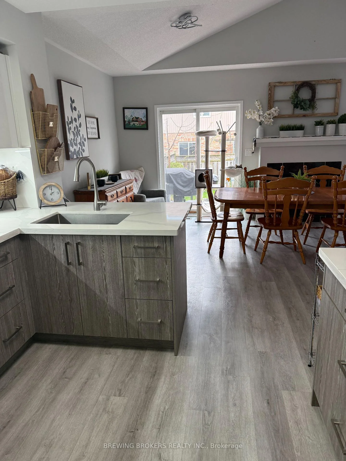 Photo 15 of 1151 Kell Street, Innisfil, Alcona — HOMEH