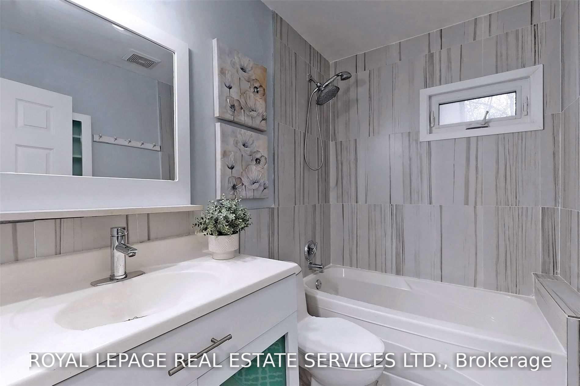 Photo 12 of 27 Normandy Boulevard, Halton Hills, Georgetown — HOMEH