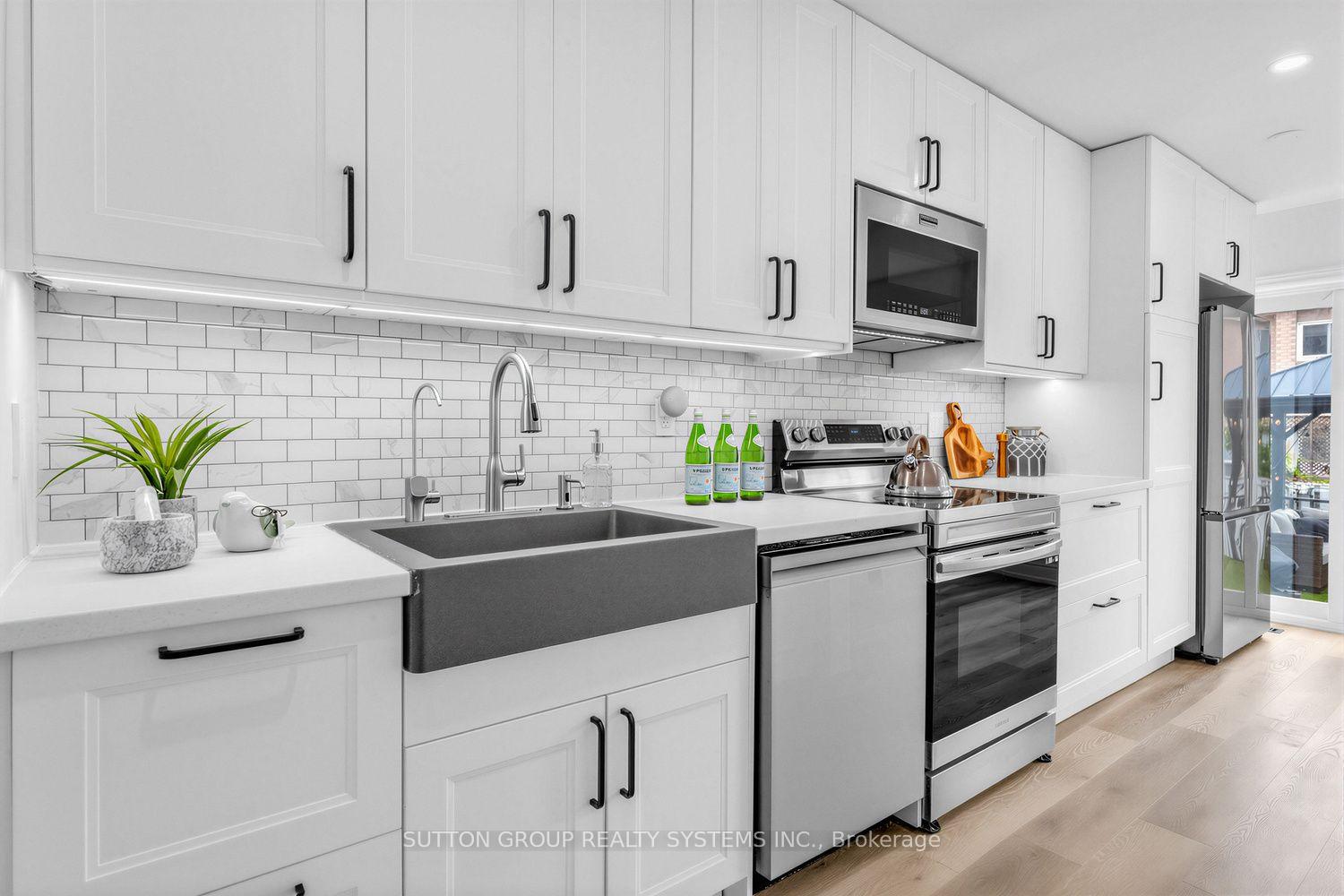 Photo 10 of 51 Gilgorm Road, Brampton, Brampton West — HOMEH