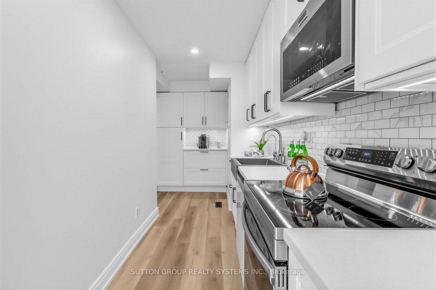 Photo 13 of 51 Gilgorm Road, Brampton, Brampton West — HOMEH