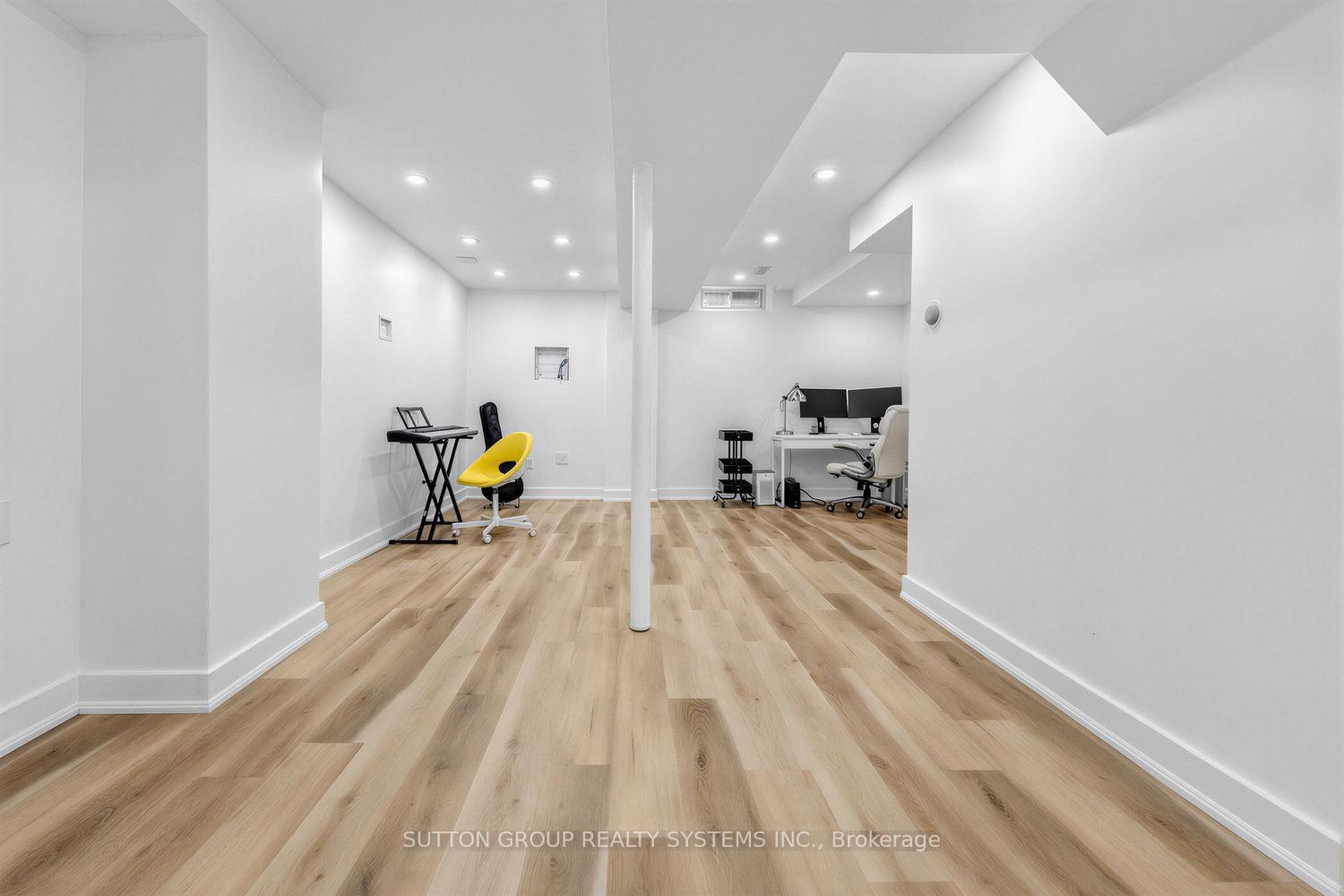 Photo 24 of 51 Gilgorm Road, Brampton, Brampton West — HOMEH
