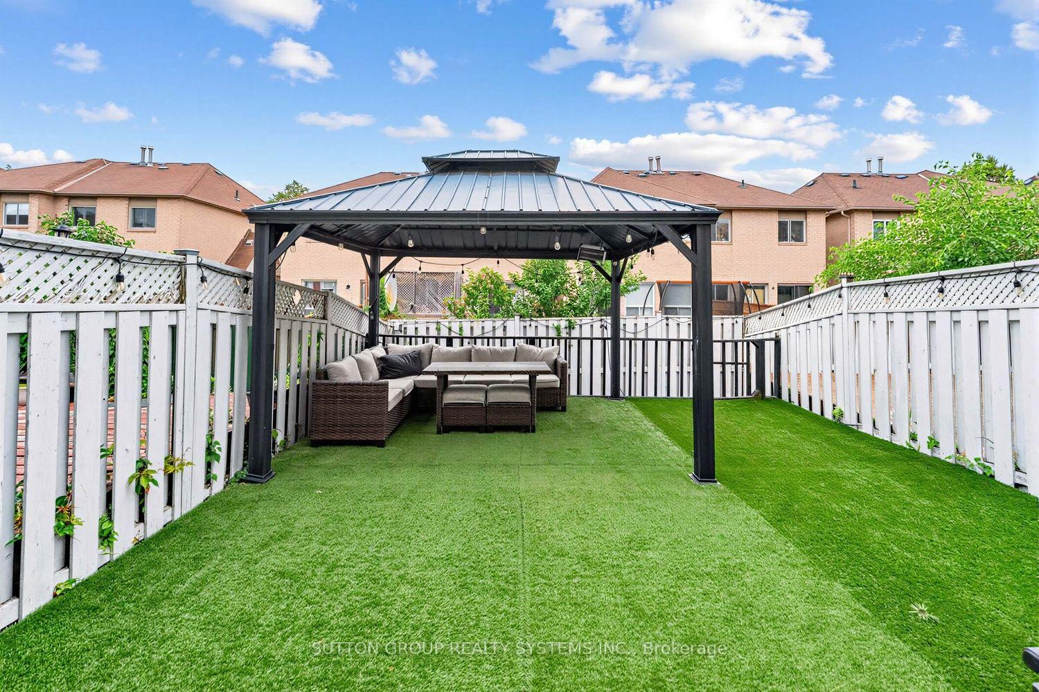 Photo 31 of 51 Gilgorm Road, Brampton, Brampton West — HOMEH