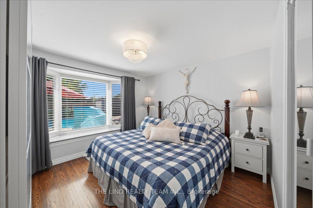 Photo 16 of 163 Orchard Heights Boulevard, Aurora, Aurora Heights — HOMEH