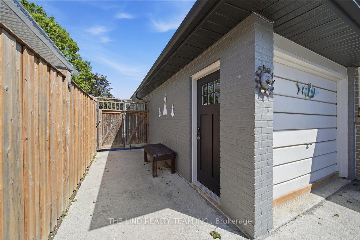 Photo 34 of 163 Orchard Heights Boulevard, Aurora, Aurora Heights — HOMEH