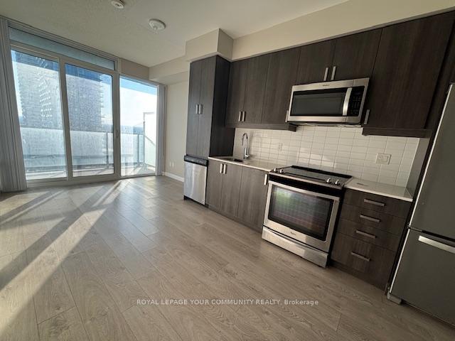 Photo 9 of Unit 1810, 7895 Jane Street, Vaughan, Concord — HOMEH