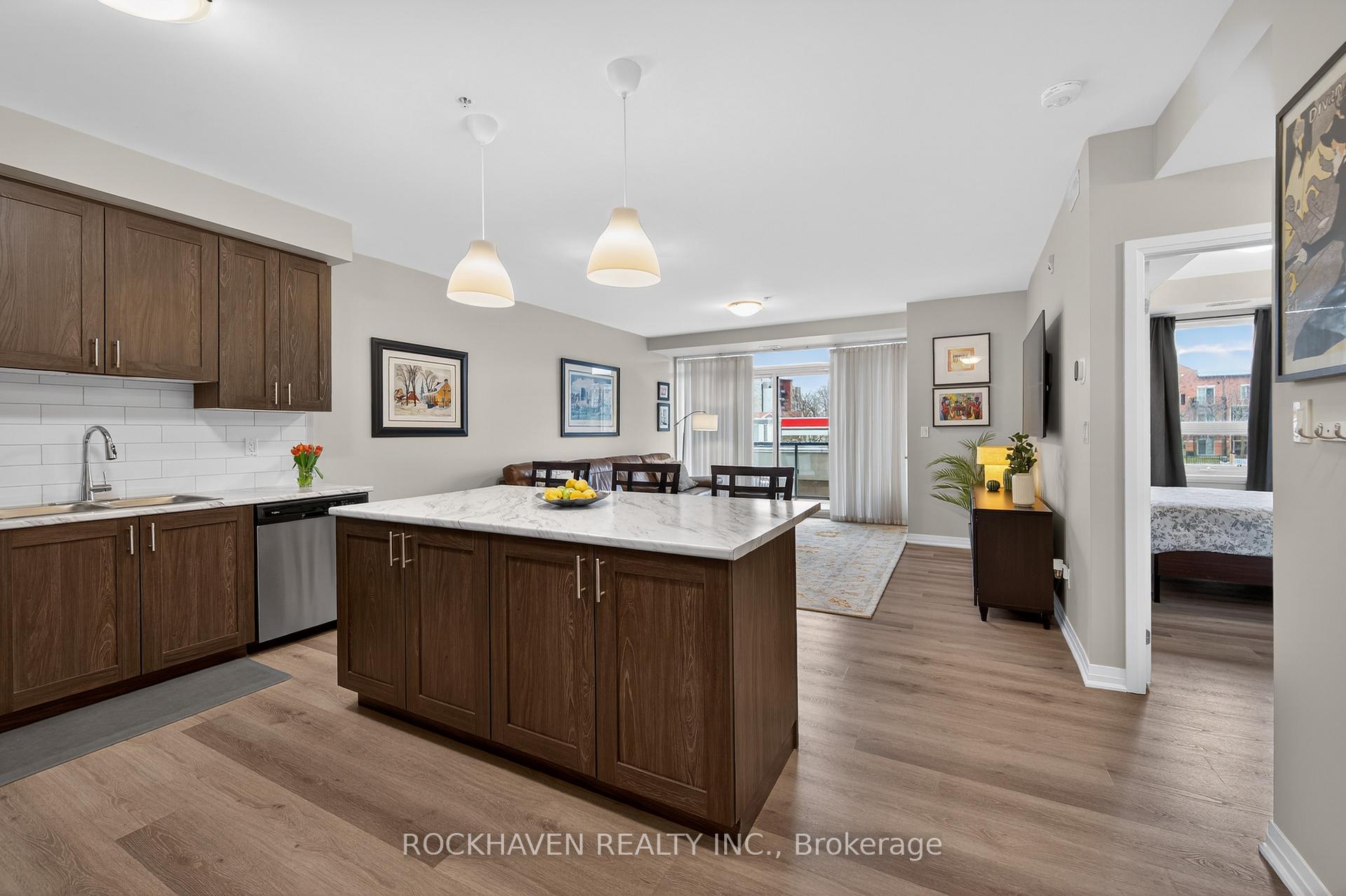 Photo 5 of Unit 209, 5 Hamilton Street N, Hamilton, Waterdown — HOMEH