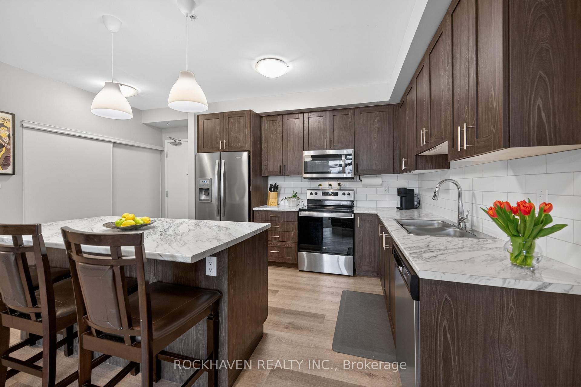 Photo 10 of Unit 209, 5 Hamilton Street N, Hamilton, Waterdown — HOMEH