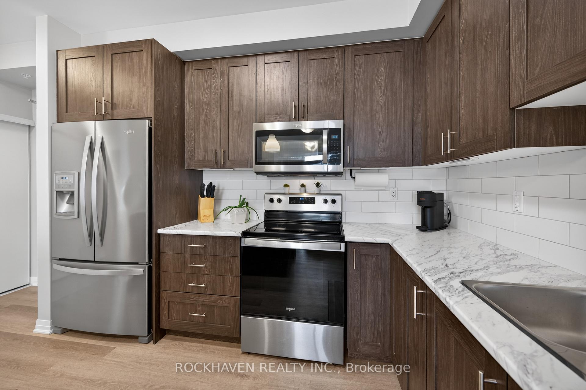 Photo 11 of Unit 209, 5 Hamilton Street N, Hamilton, Waterdown — HOMEH