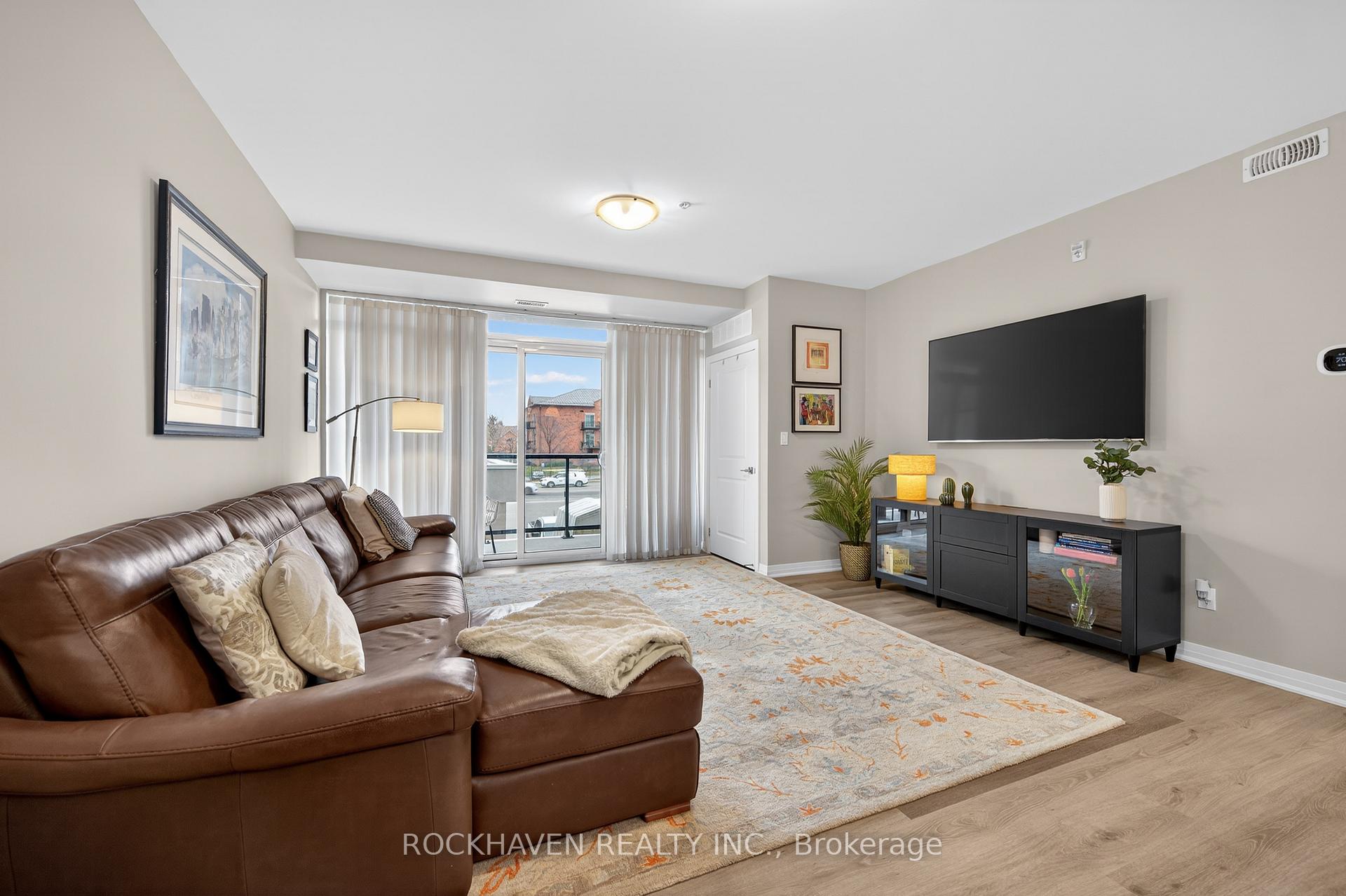 Photo 15 of Unit 209, 5 Hamilton Street N, Hamilton, Waterdown — HOMEH