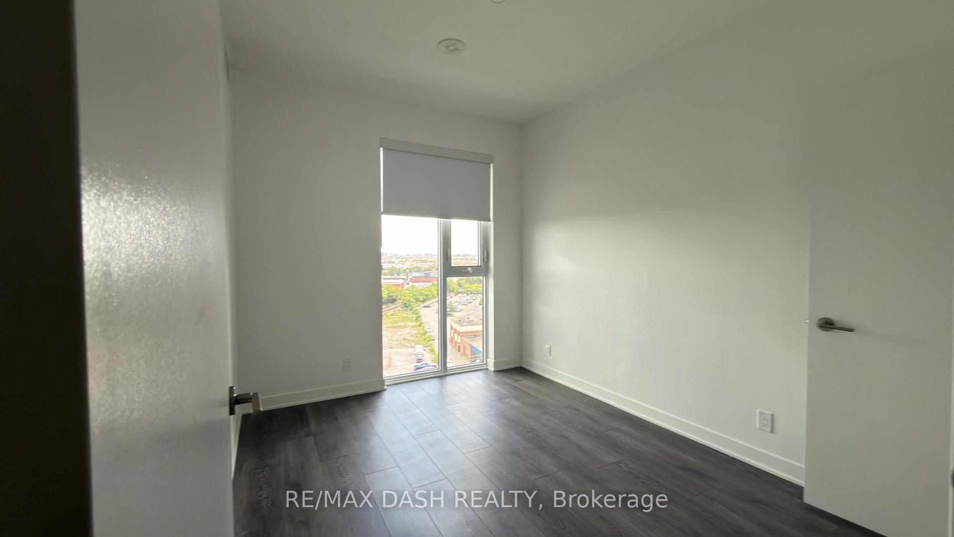 Photo 11 of Unit 1011, 6 Flavelle Trail, Vaughan, Steeles West Industrial — HOMEH