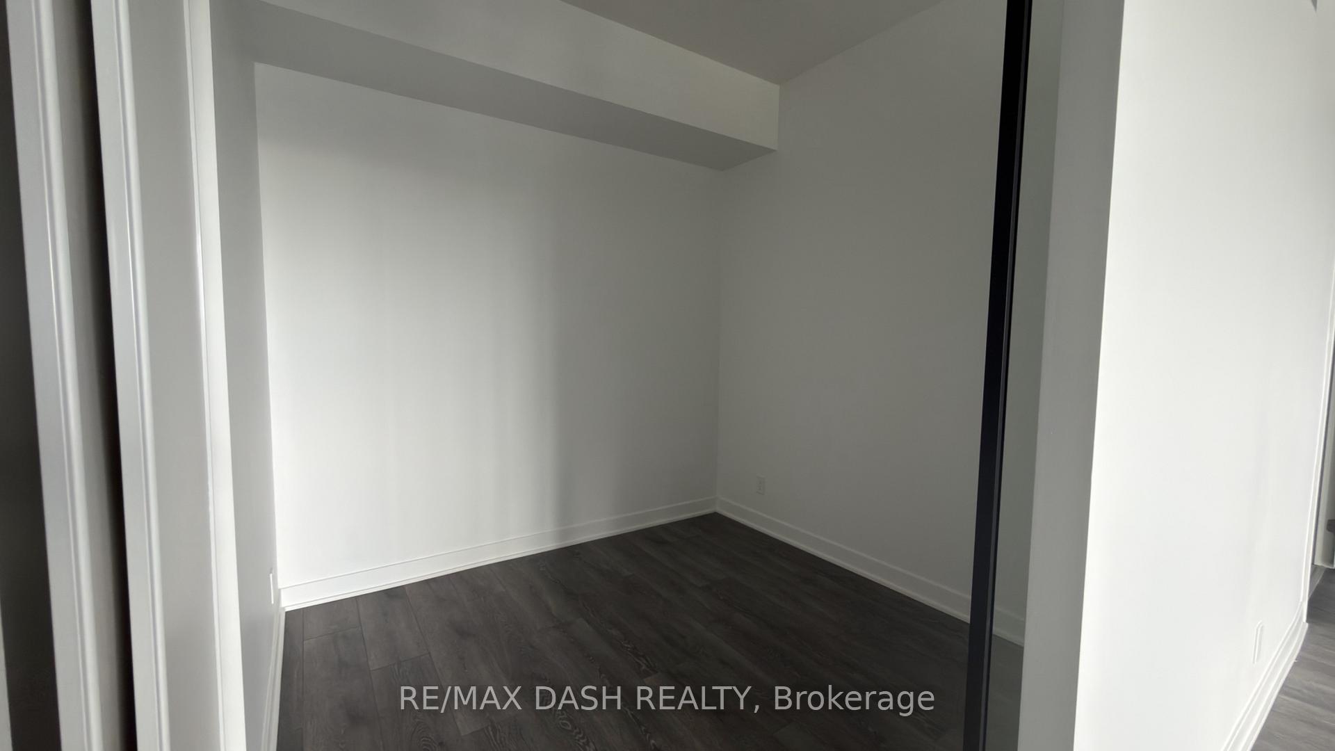Photo 13 of Unit 1011, 6 Flavelle Trail, Vaughan, Steeles West Industrial — HOMEH