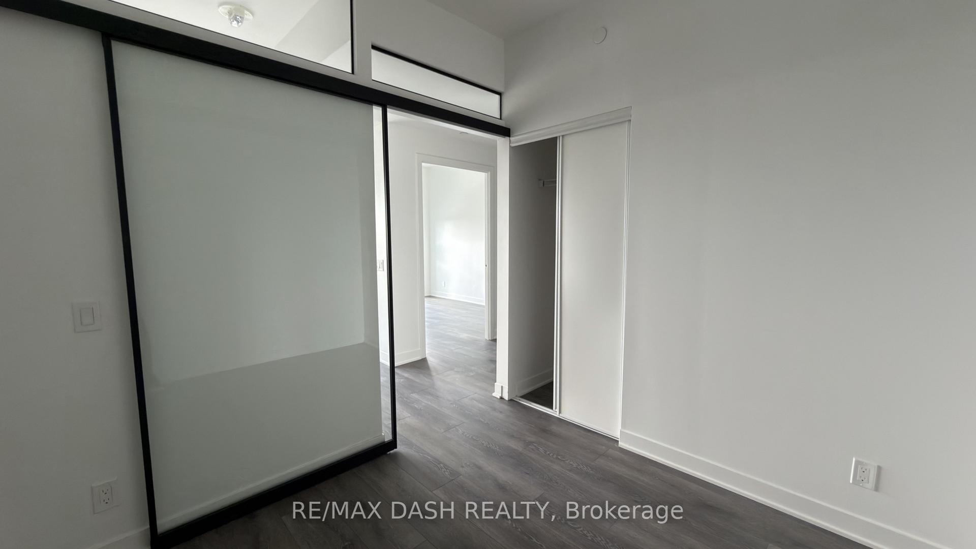 Photo 14 of Unit 1011, 6 Flavelle Trail, Vaughan, Steeles West Industrial — HOMEH