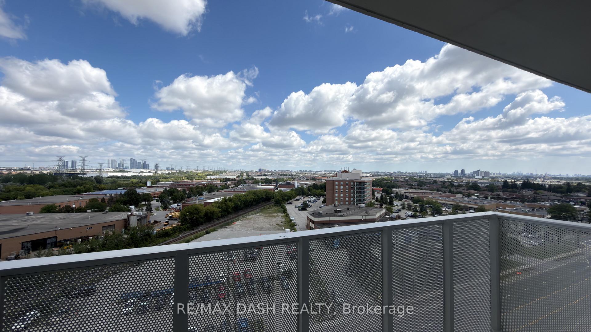 Photo 19 of Unit 1011, 6 Flavelle Trail, Vaughan, Steeles West Industrial — HOMEH