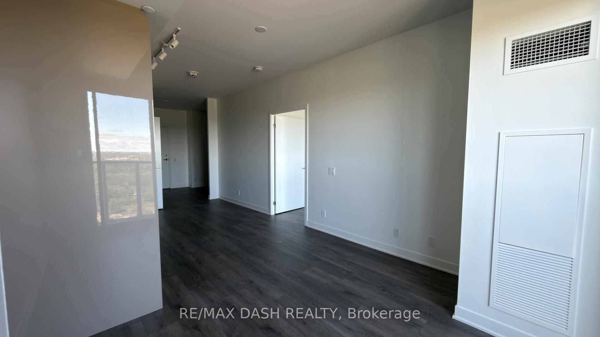 Photo 11 of Unit 1919, 6 Flavelle Trail, Vaughan, Steeles West Industrial — HOMEH