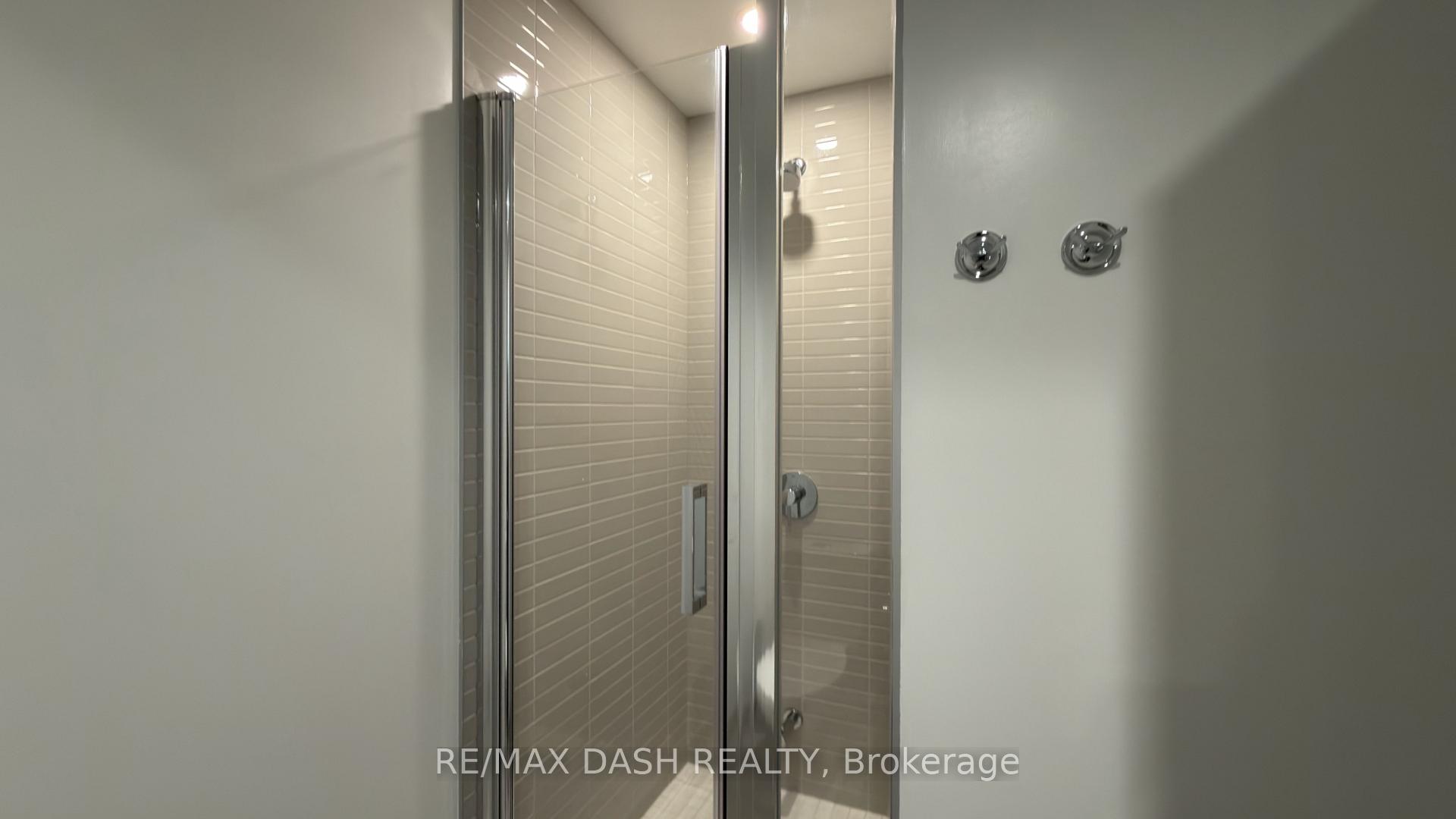 Photo 12 of Unit 1919, 6 Flavelle Trail, Vaughan, Steeles West Industrial — HOMEH