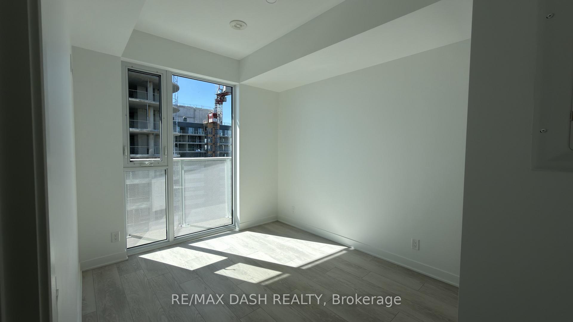 Photo 16 of Unit 2113, 6 Flavelle Trail, Vaughan, Steeles West Industrial — HOMEH