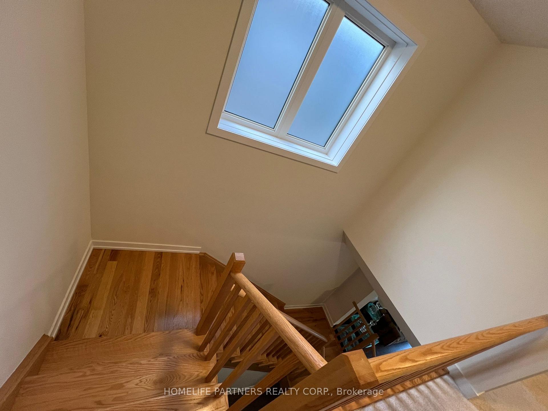 Photo 11 of 60 Monteith Drive, Brantford, Empire South — HOMEH