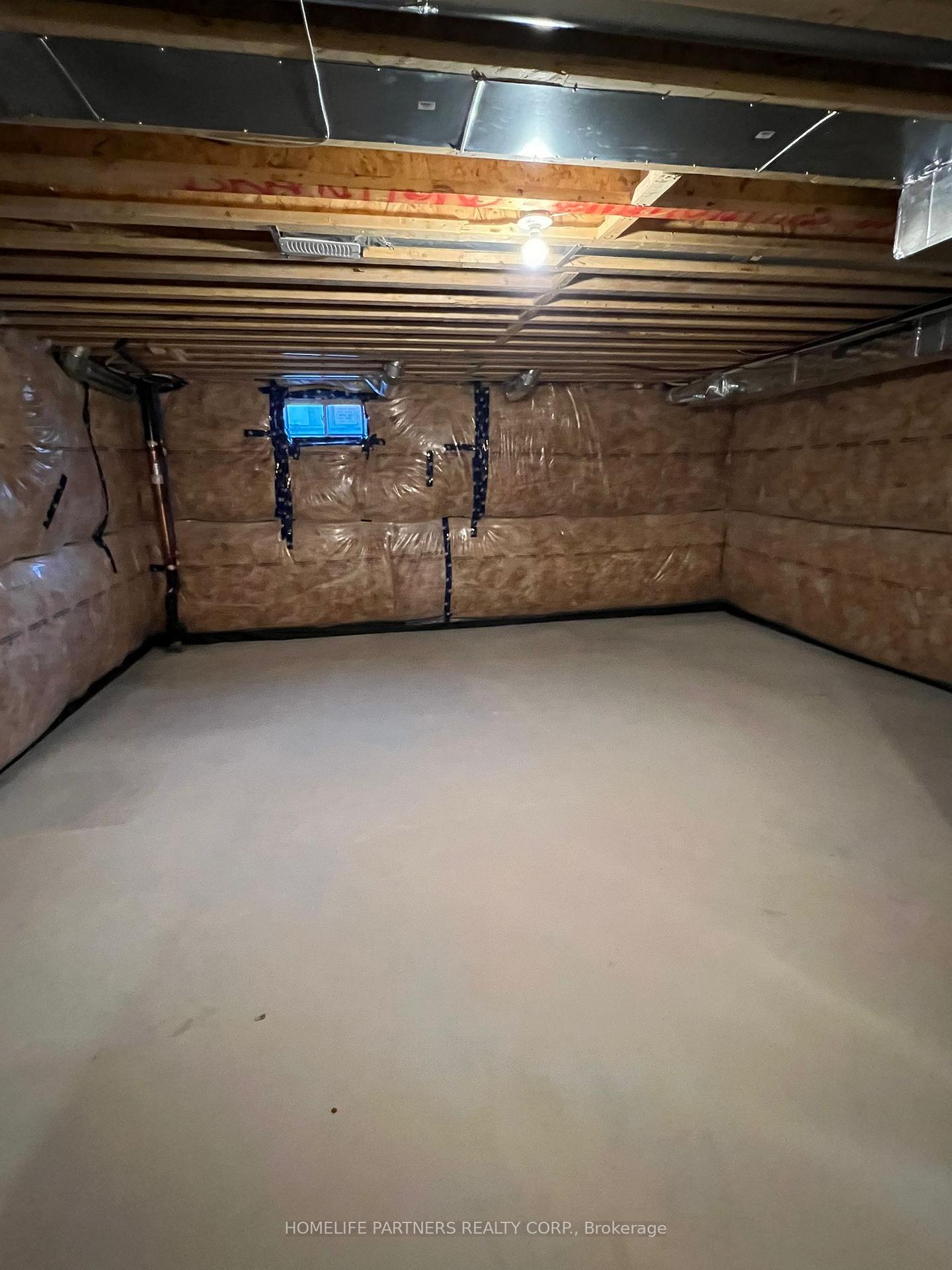 Photo 34 of 60 Monteith Drive, Brantford, Empire South — HOMEH