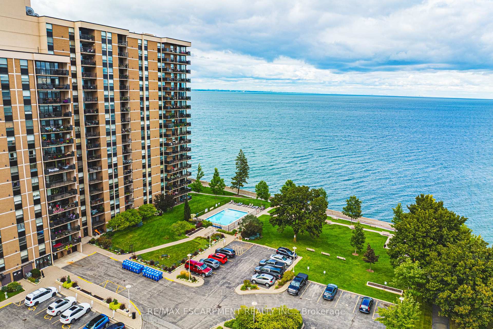 Photo 3 of Unit 509, 500 Green Road, Hamilton, Stoney Creek — HOMEH