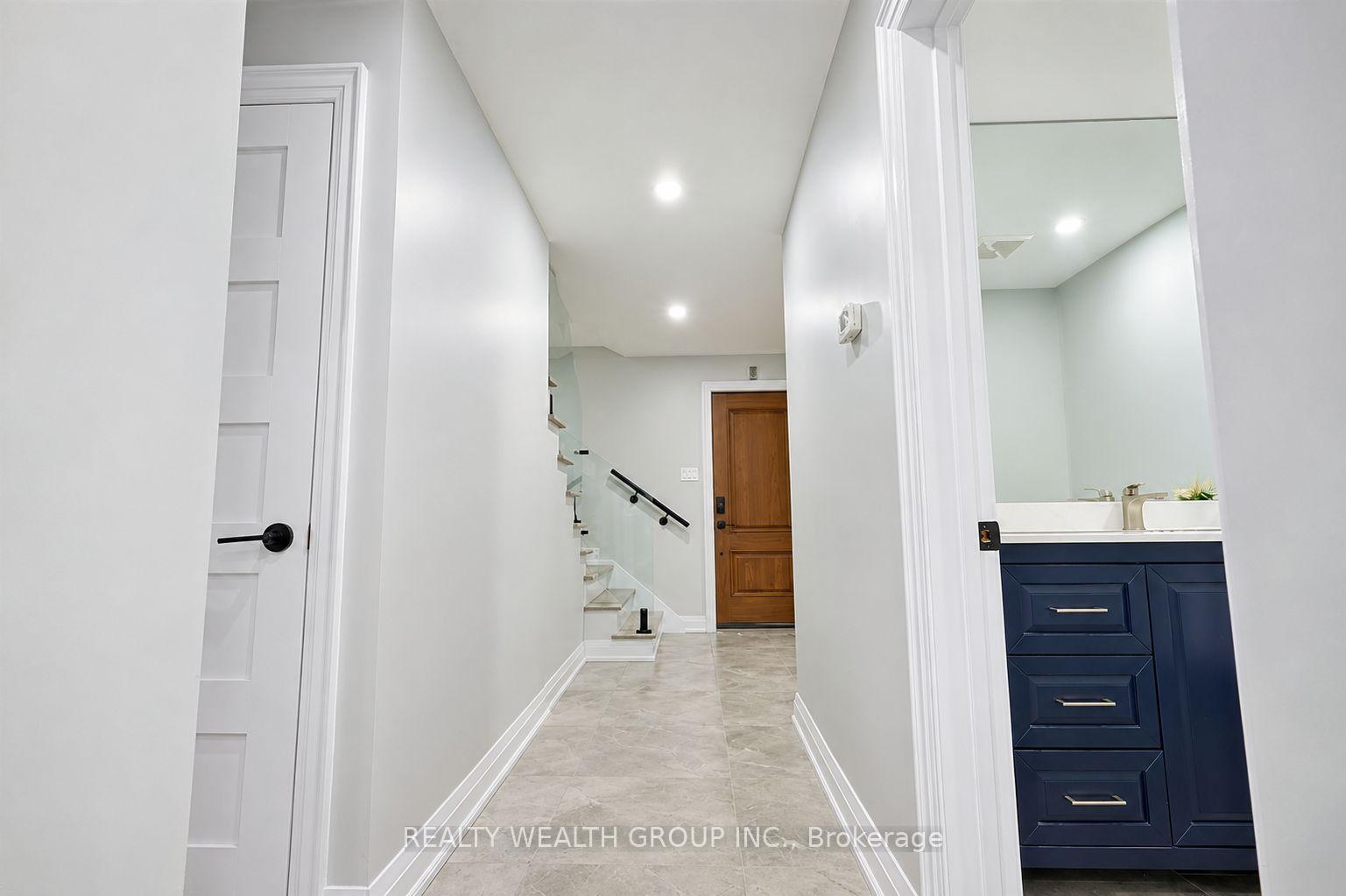 Photo 4 of 264 Shakespeare Drive, Waterloo, Beechwood — HOMEH