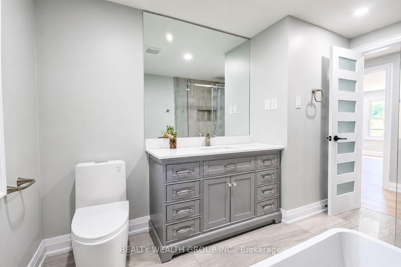 Photo 14 of 264 Shakespeare Drive, Waterloo, Beechwood — HOMEH