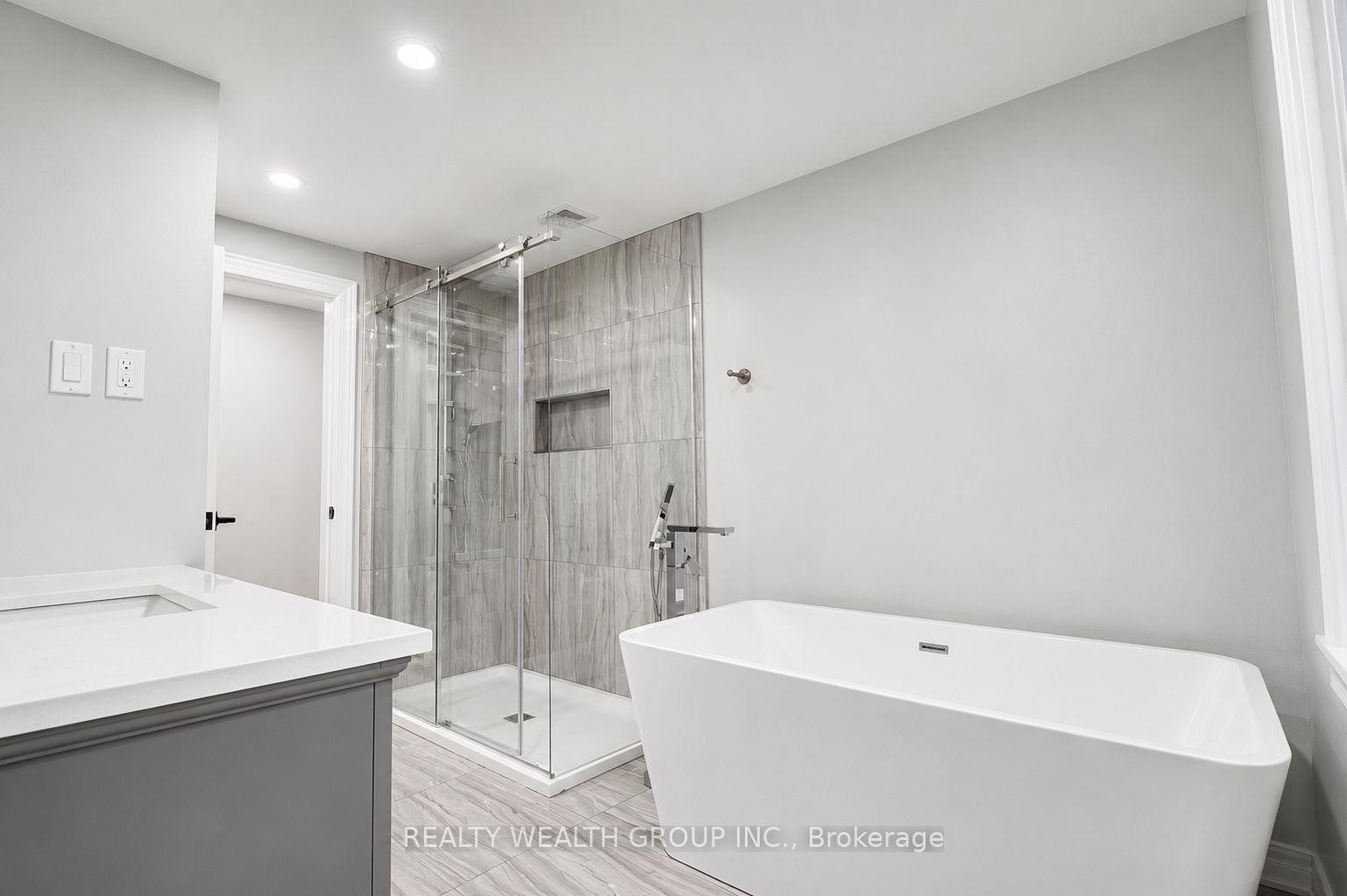 Photo 15 of 264 Shakespeare Drive, Waterloo, Beechwood — HOMEH