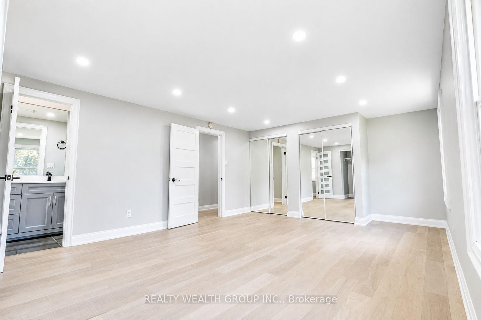 Photo 20 of 264 Shakespeare Drive, Waterloo, Beechwood — HOMEH