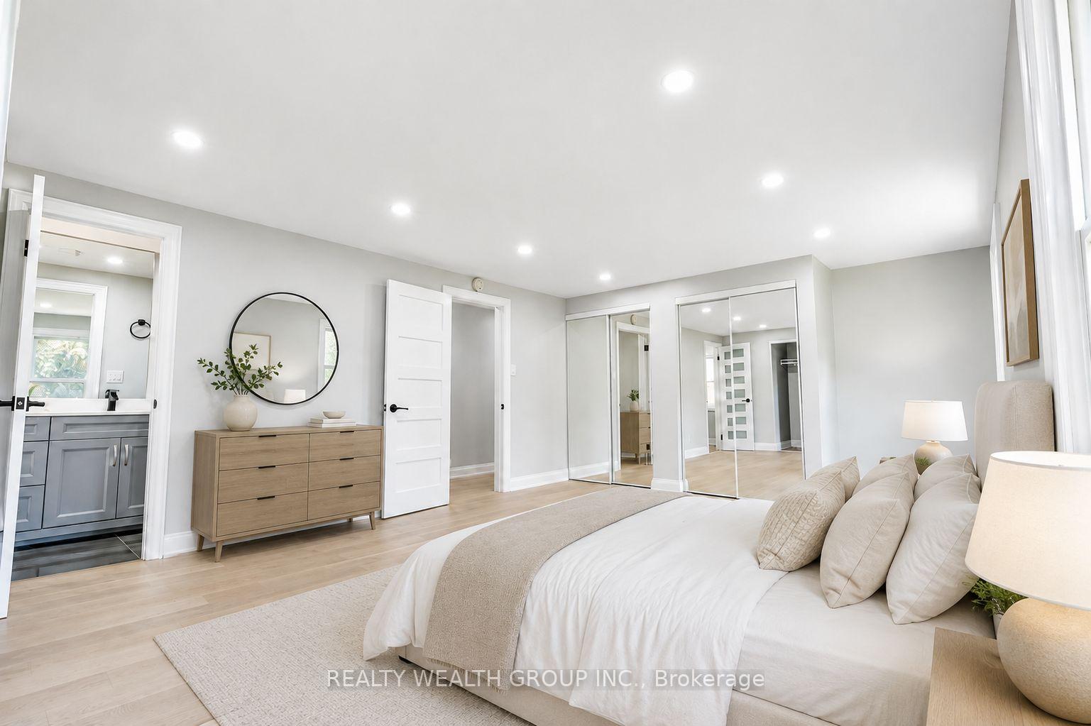 Photo 25 of 264 Shakespeare Drive, Waterloo, Beechwood — HOMEH