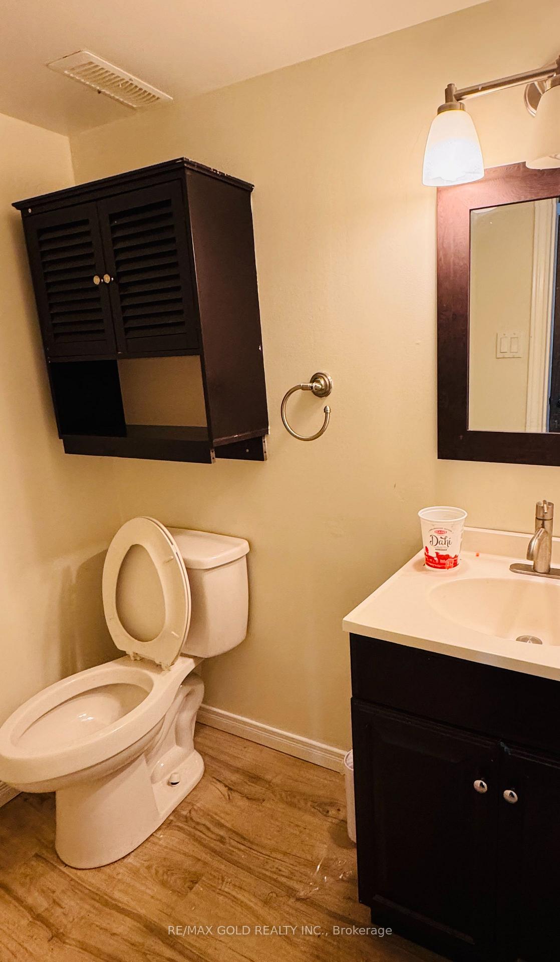 Photo 10 of 345 Imperial Road S, Guelph, Willow West/Sugarbush/West Acres — HOMEH