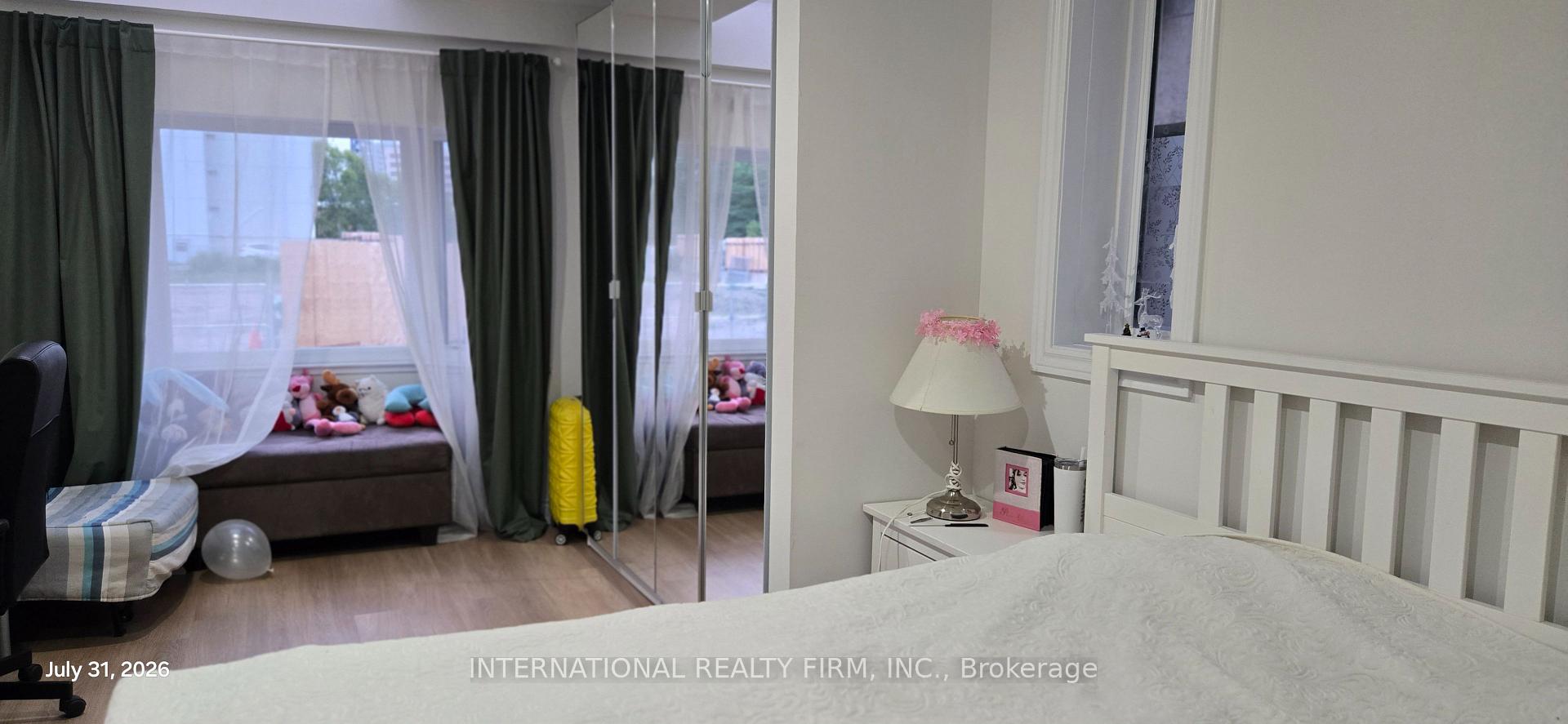 Photo 7 of Unit Main, 261 Soudan Avenue, Toronto, Mount Pleasant West — HOMEH
