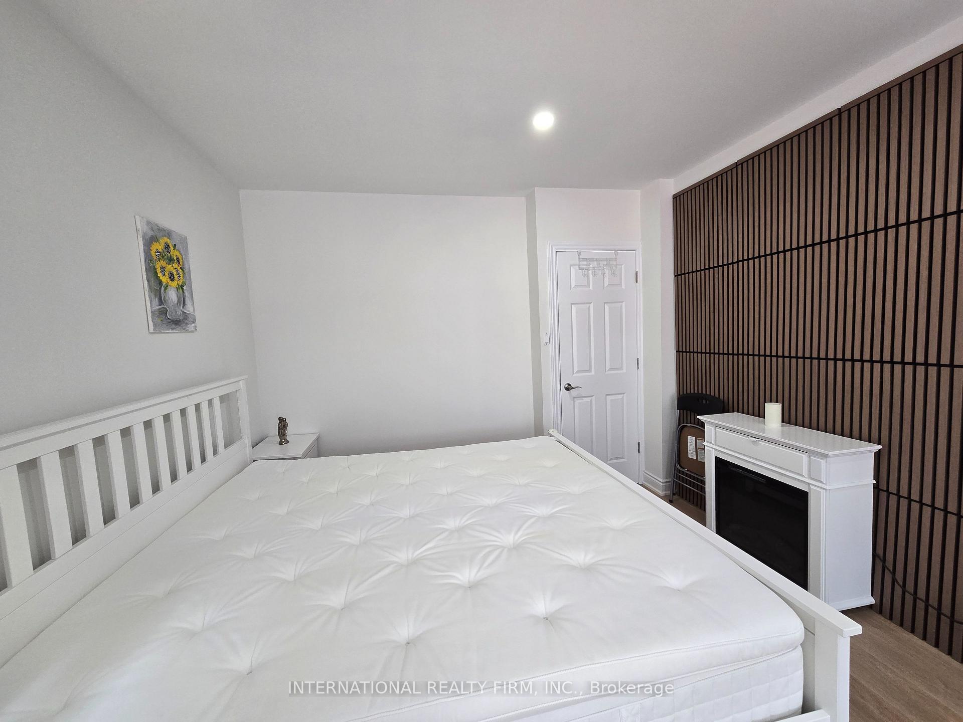 Photo 10 of Unit Main, 261 Soudan Avenue, Toronto, Mount Pleasant West — HOMEH