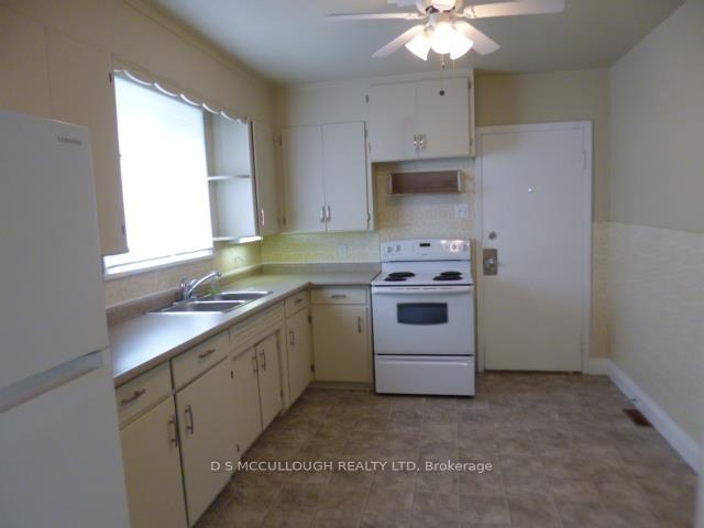 Photo 4 of 458 & 460 Egan Street, Thunder Bay, Shuniah — HOMEH