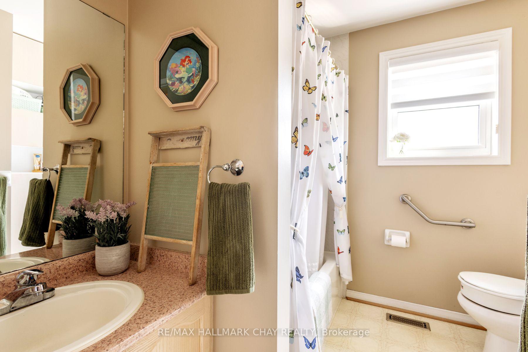 Photo 25 of 28 Pae Drive, Barrie, Painswick North — HOMEH