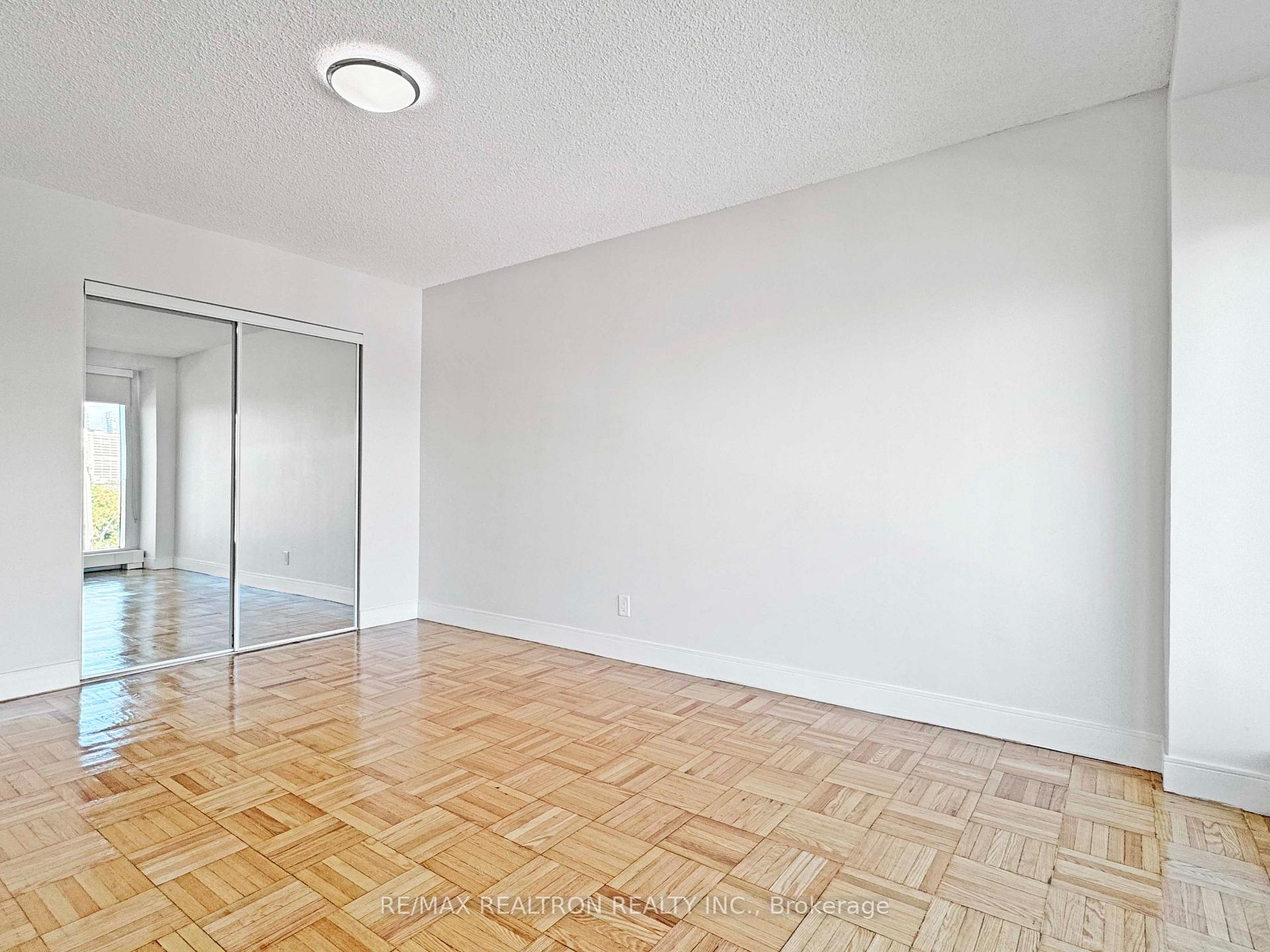 Photo 19 of Unit 408, 990 Avenue Road, Toronto, Yonge-Eglinton — HOMEH