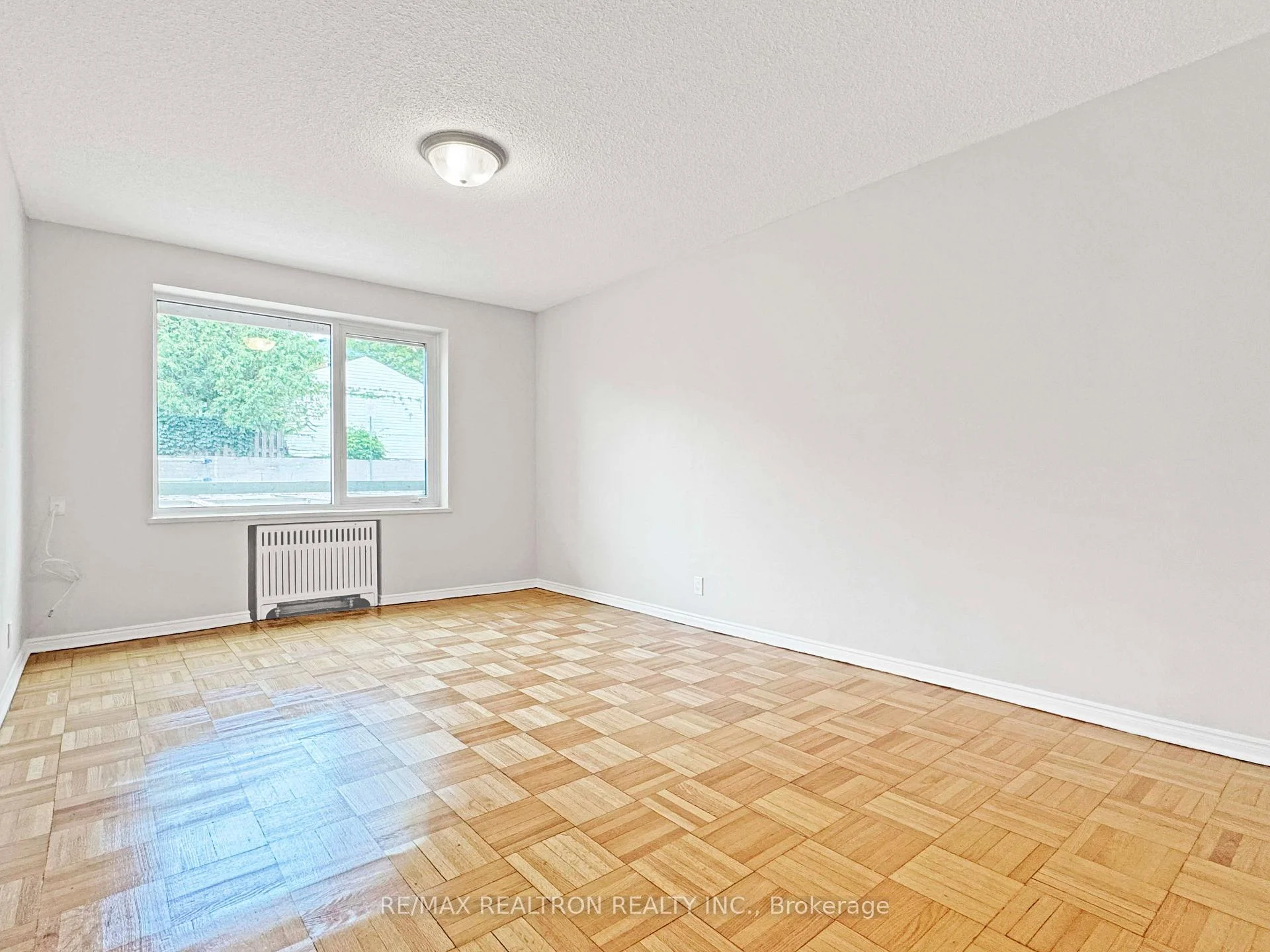 Photo 4 of Unit 408, 990 Avenue Road, Toronto, Yonge-Eglinton — HOMEH