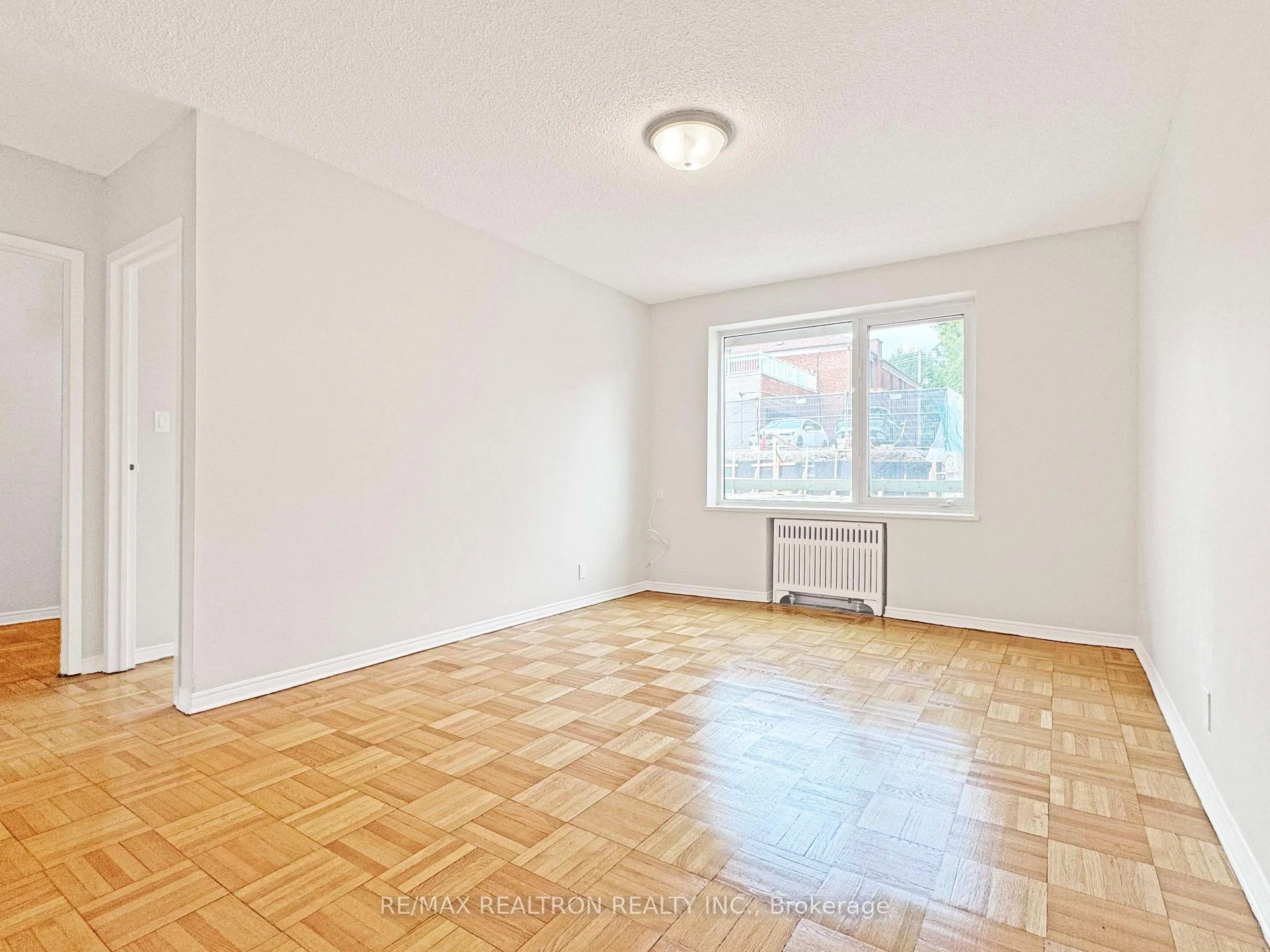 Photo 6 of Unit 408, 990 Avenue Road, Toronto, Yonge-Eglinton — HOMEH