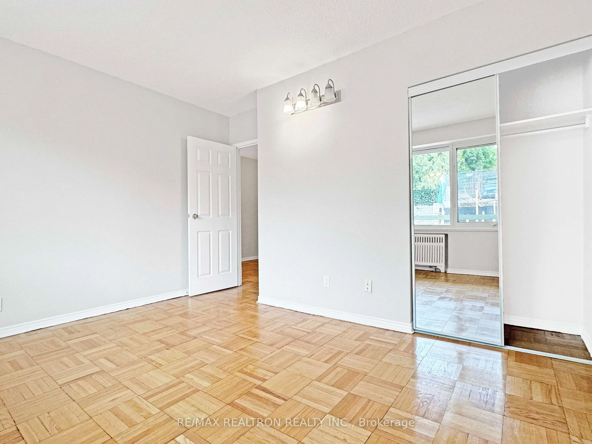 Photo 18 of Unit 408, 990 Avenue Road, Toronto, Yonge-Eglinton — HOMEH
