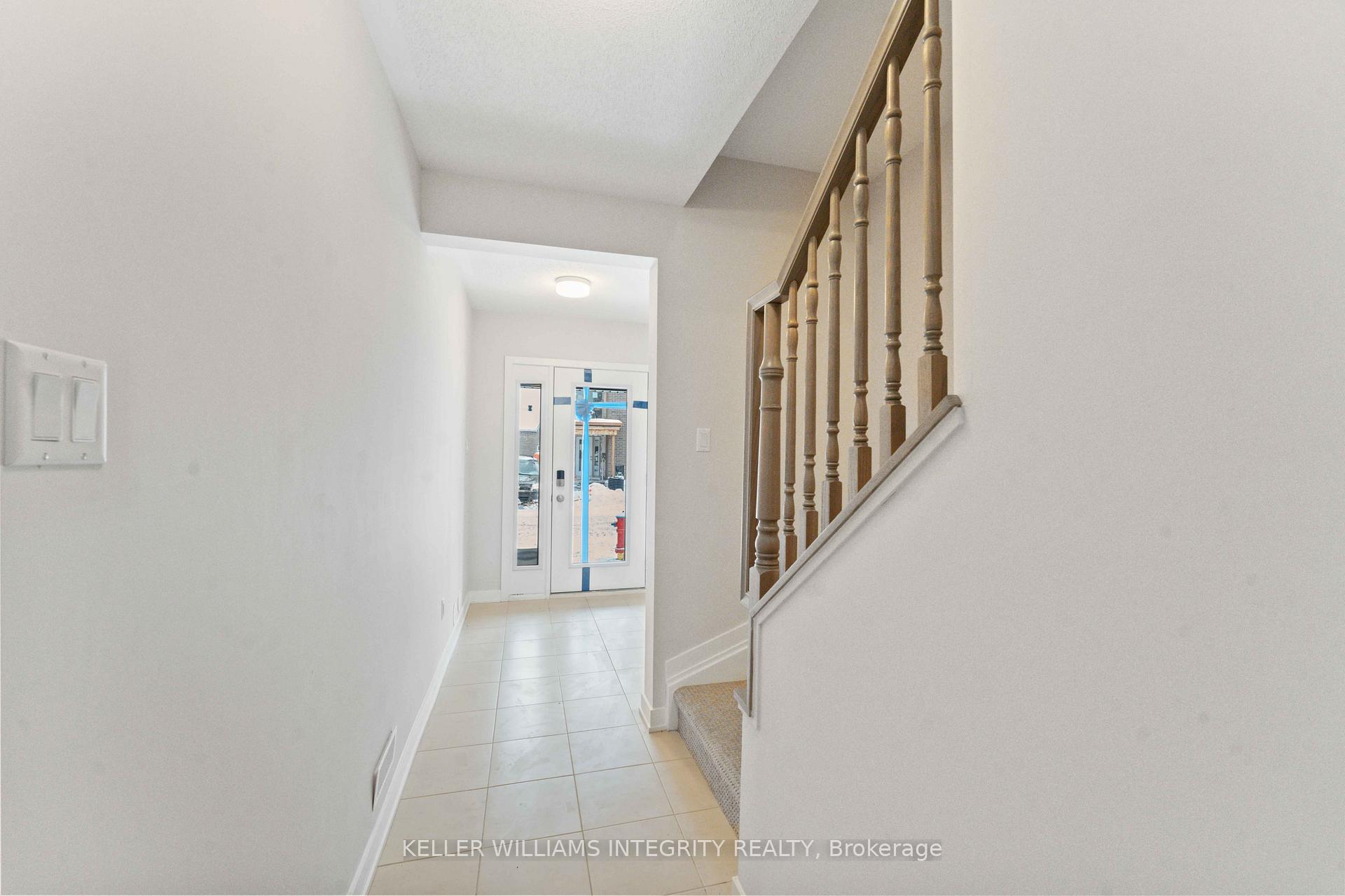 Photo 3 of 588 Woven Private, Ottawa, Stittsville (North) — HOMEH