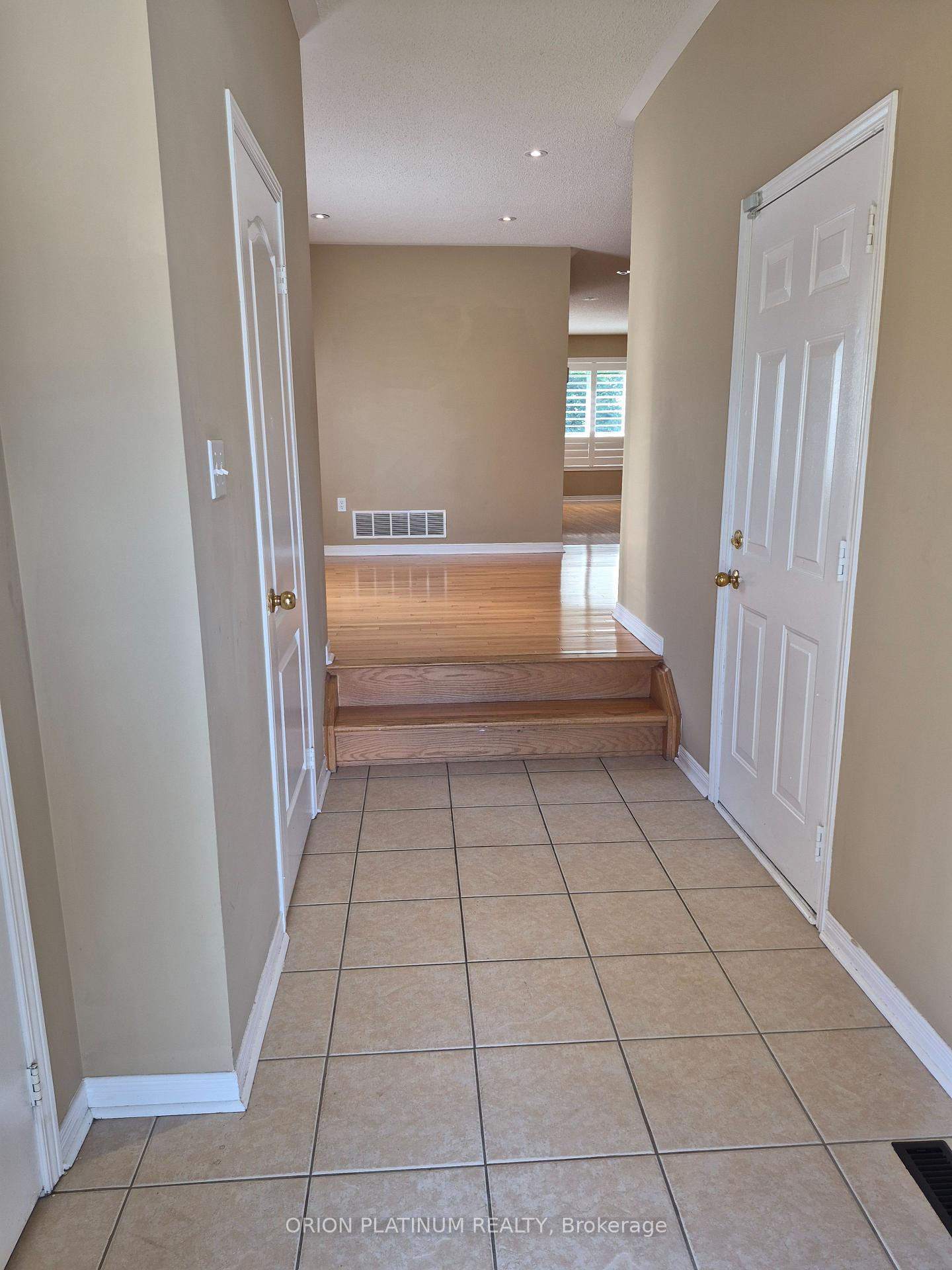 Photo 2 of 5165 Preservation Circle, Mississauga, Churchill Meadows — HOMEH