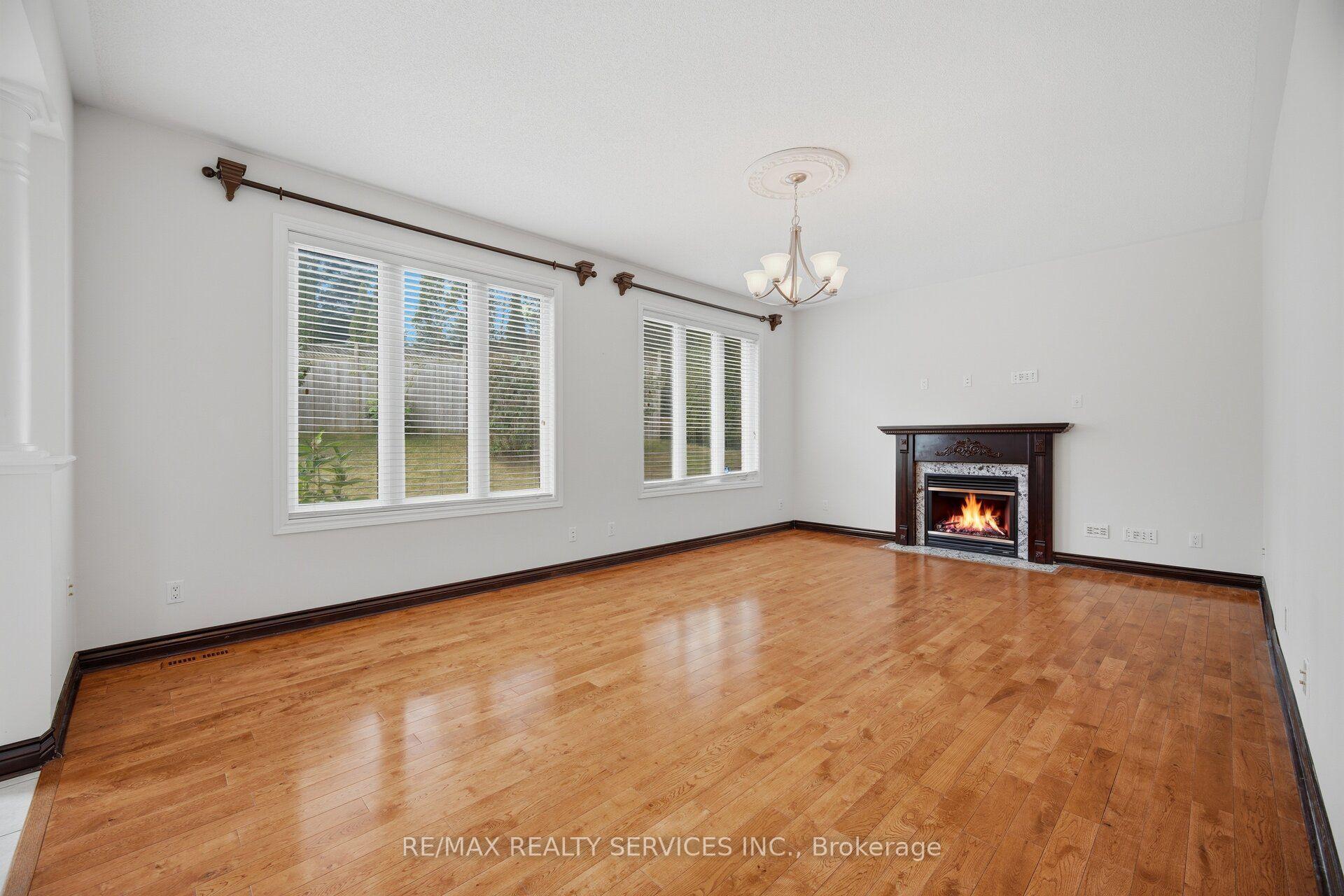 Photo 21 of 15 Upper Canada Drive, Erin, Rural Erin — HOMEH