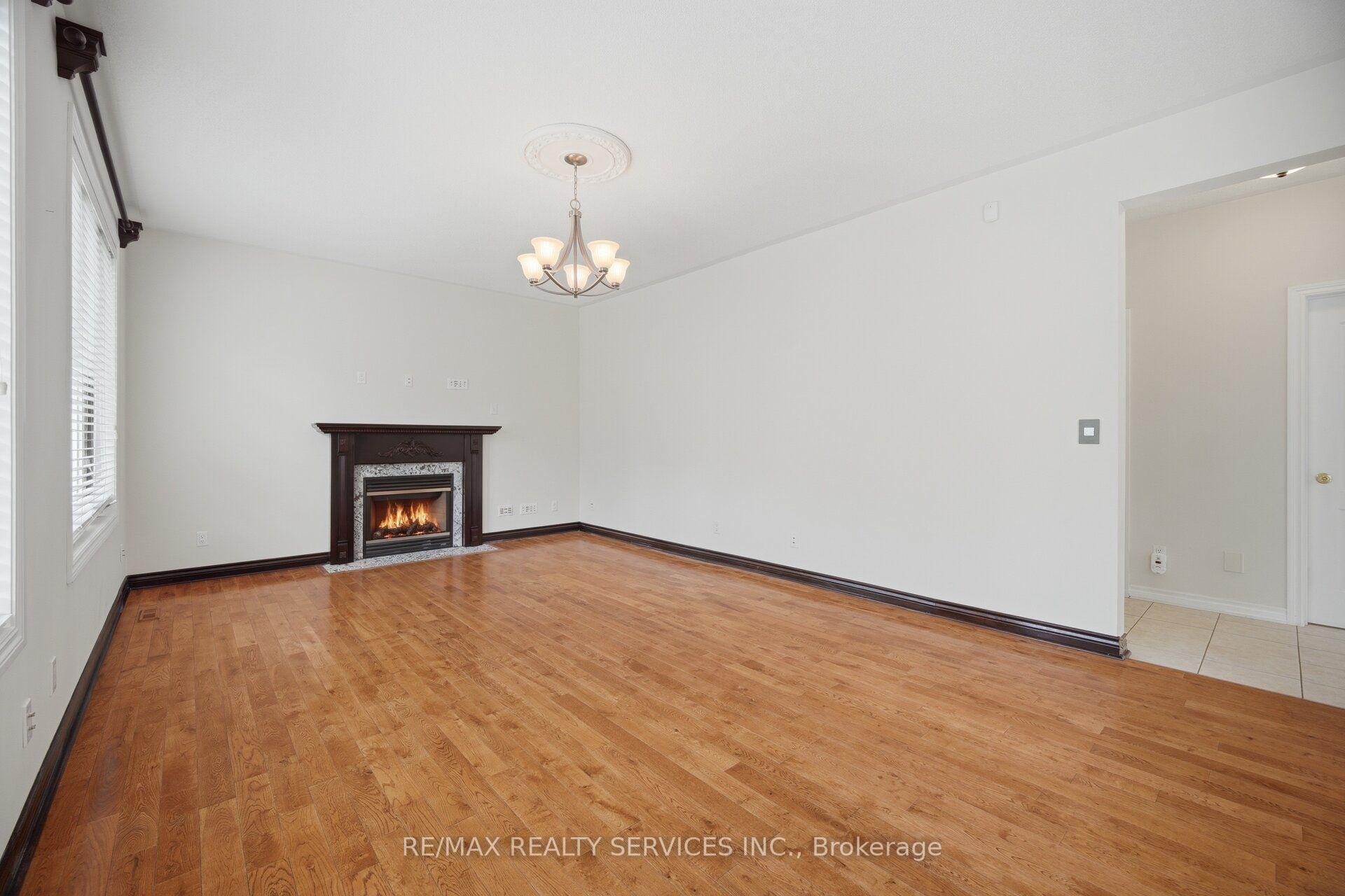 Photo 22 of 15 Upper Canada Drive, Erin, Rural Erin — HOMEH
