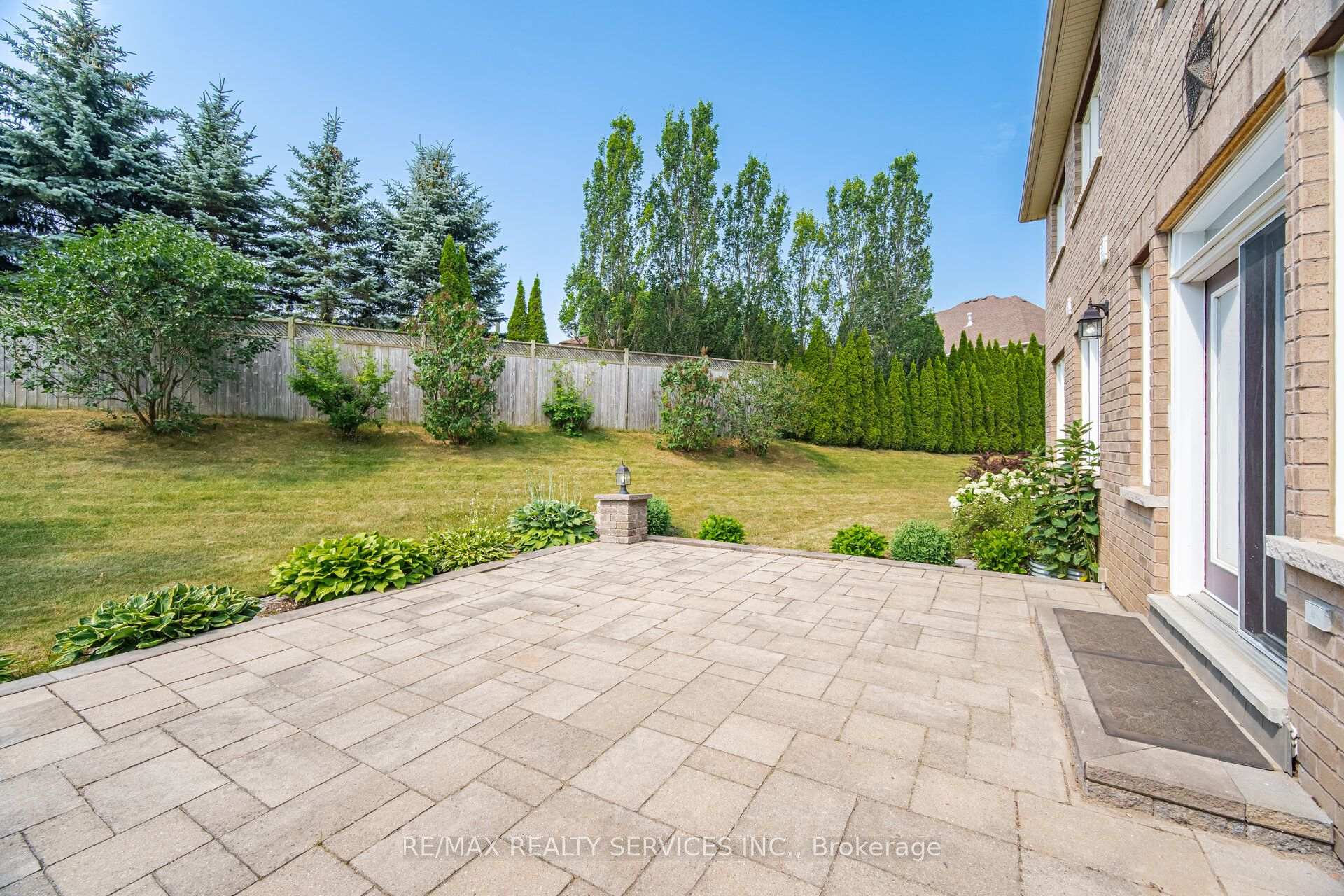 Photo 37 of 15 Upper Canada Drive, Erin, Rural Erin — HOMEH